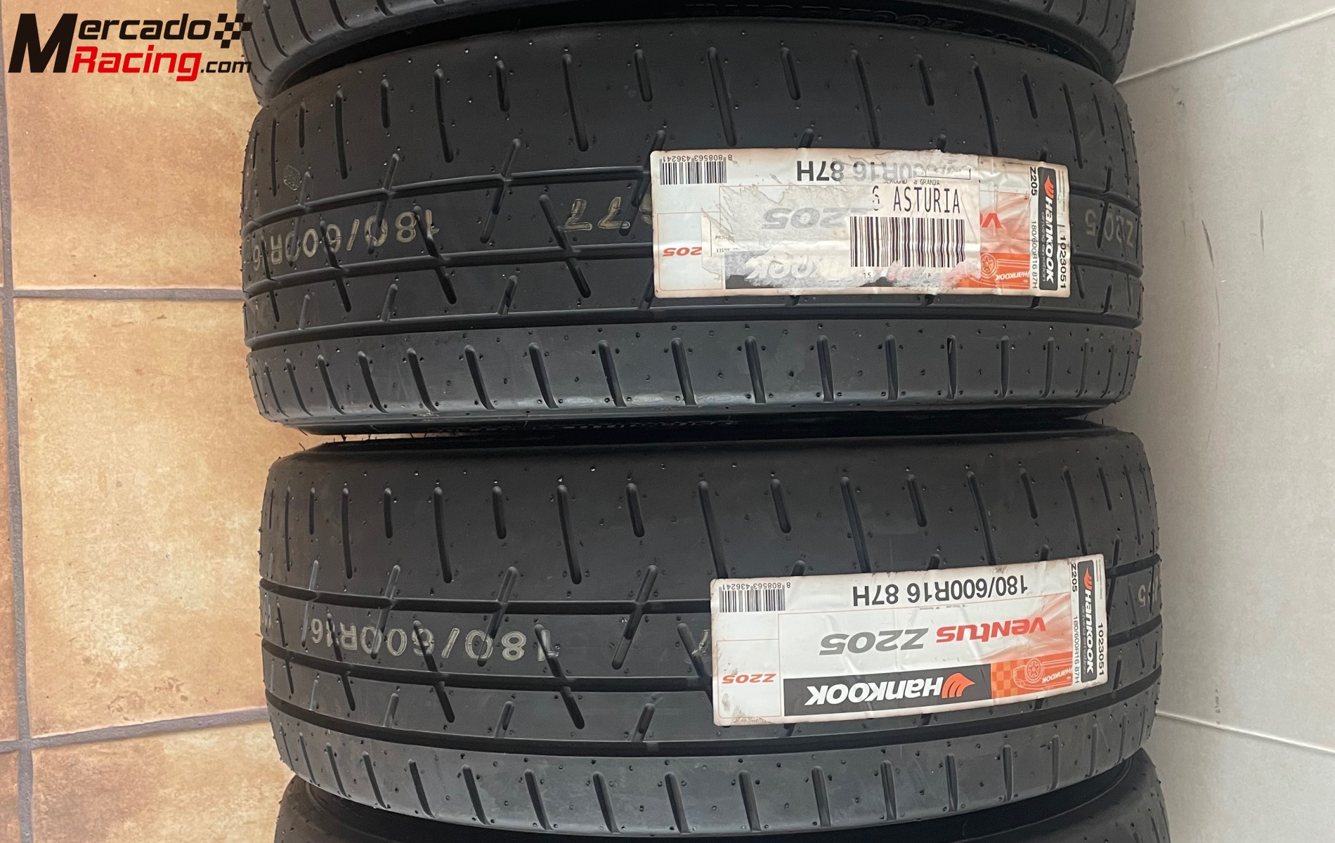 Hankook w52