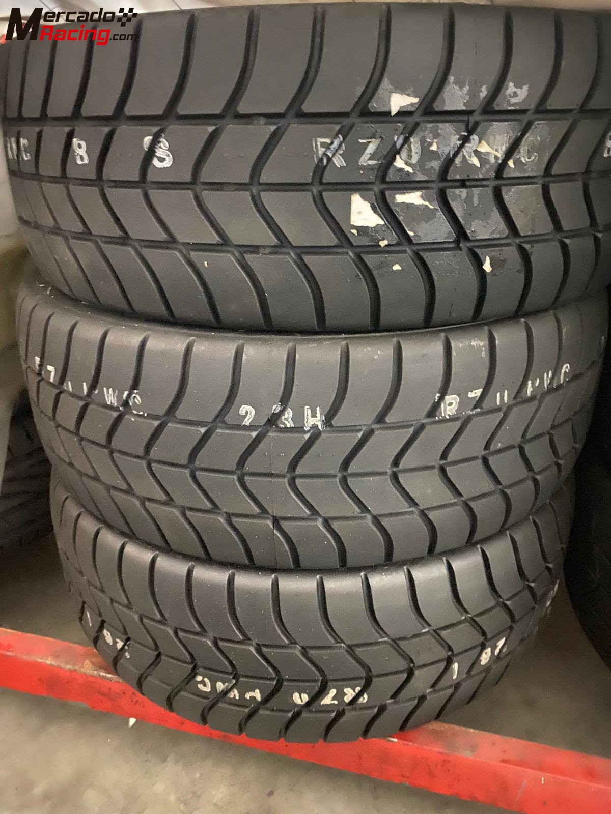 Lote neumaticos pirelli agua nuevos (4) + mixtos usados (2) + seco usados (8)