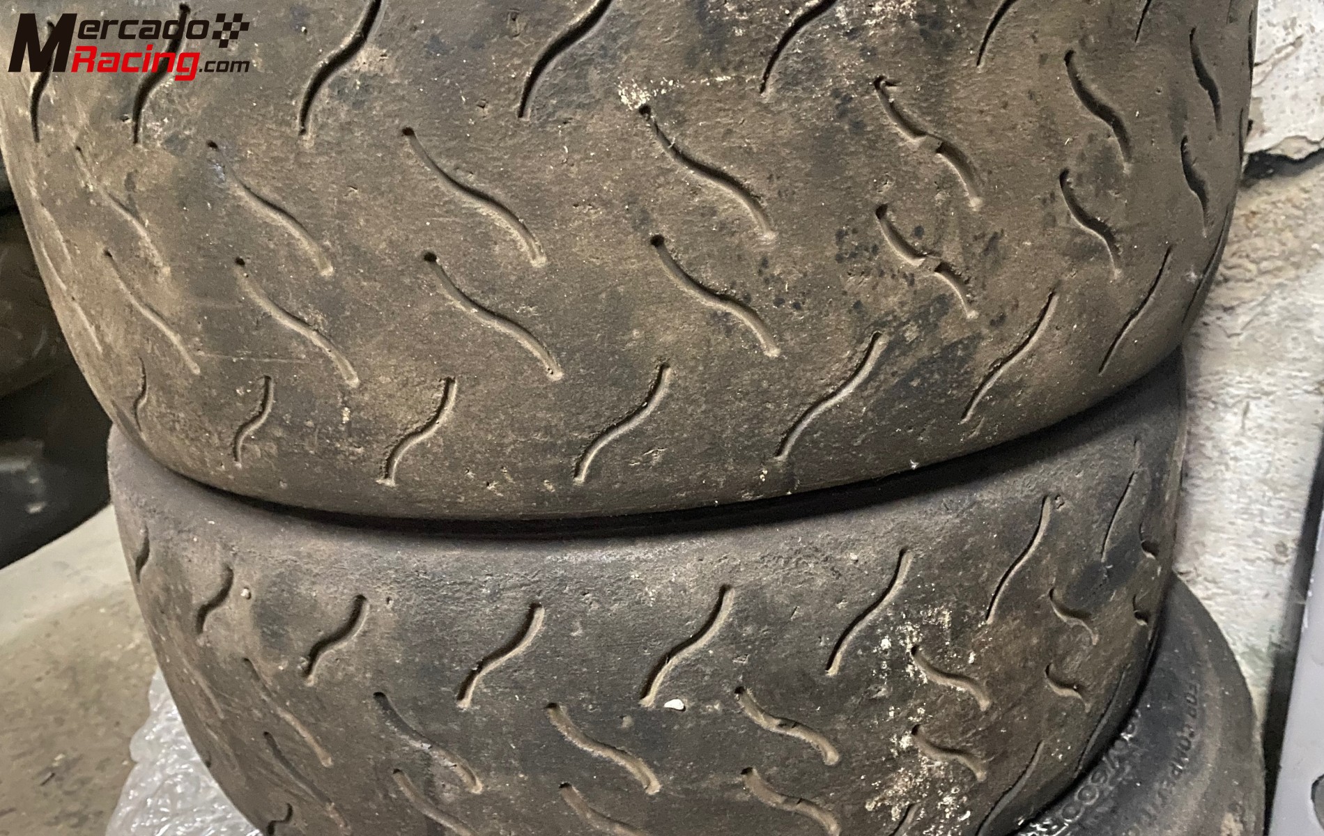 Lote de neumáticos  50e unidad