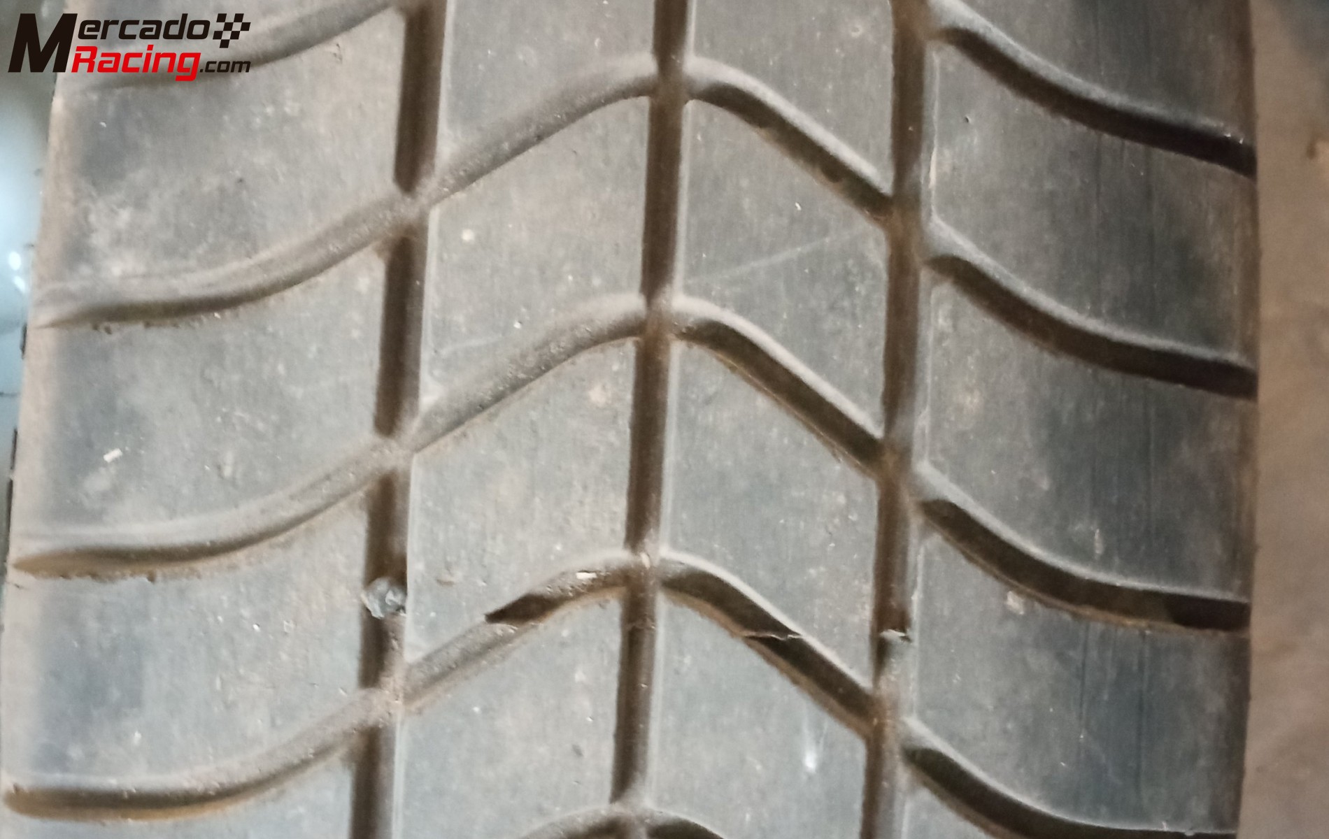 Ruedas pirelli de agua 