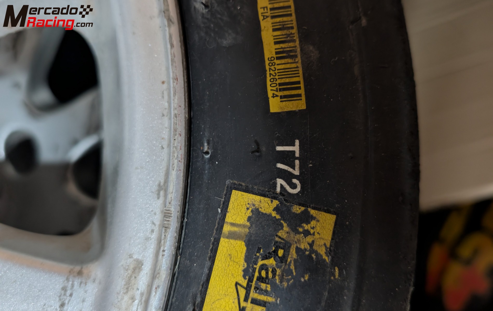 Neumático nuevo hankook fia t53 y t72 en 16