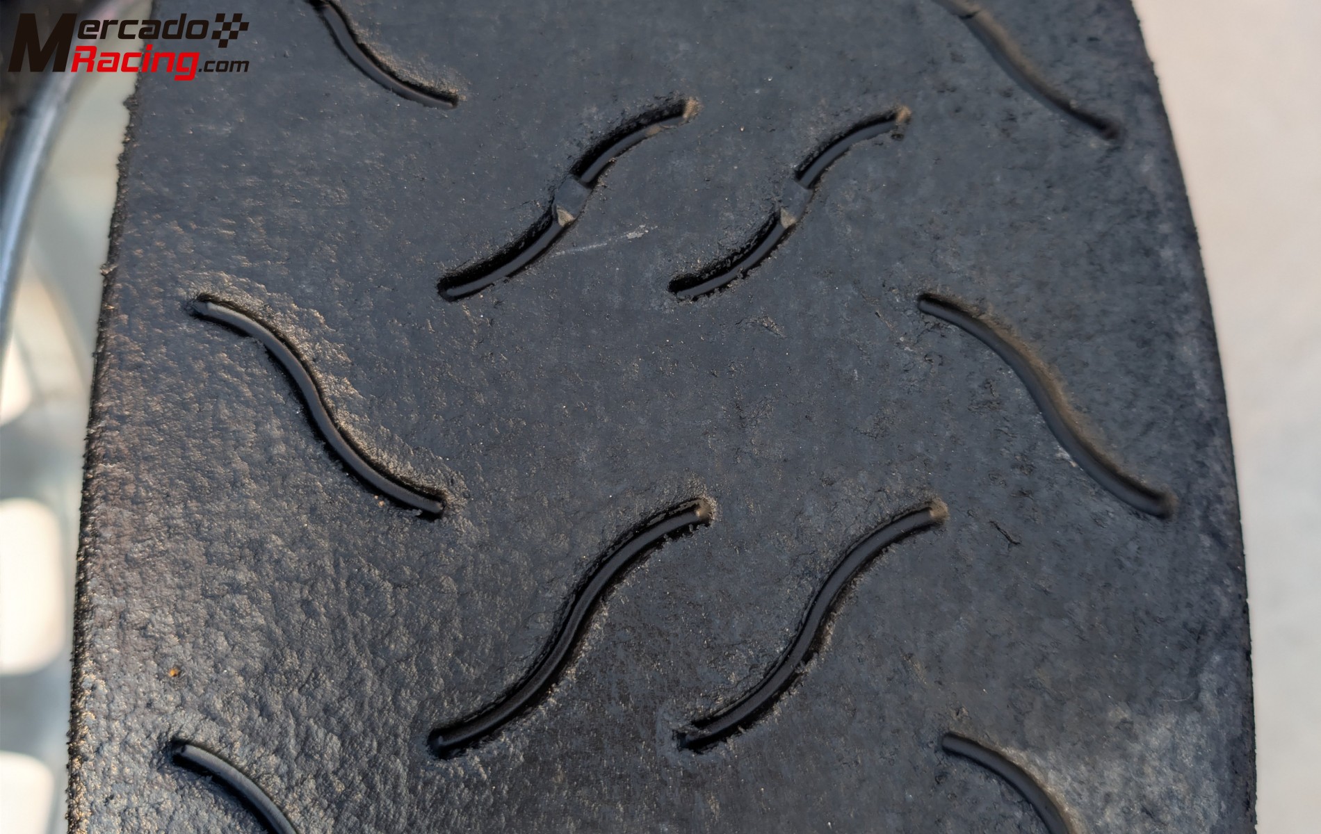 Neumáticos hankook t52