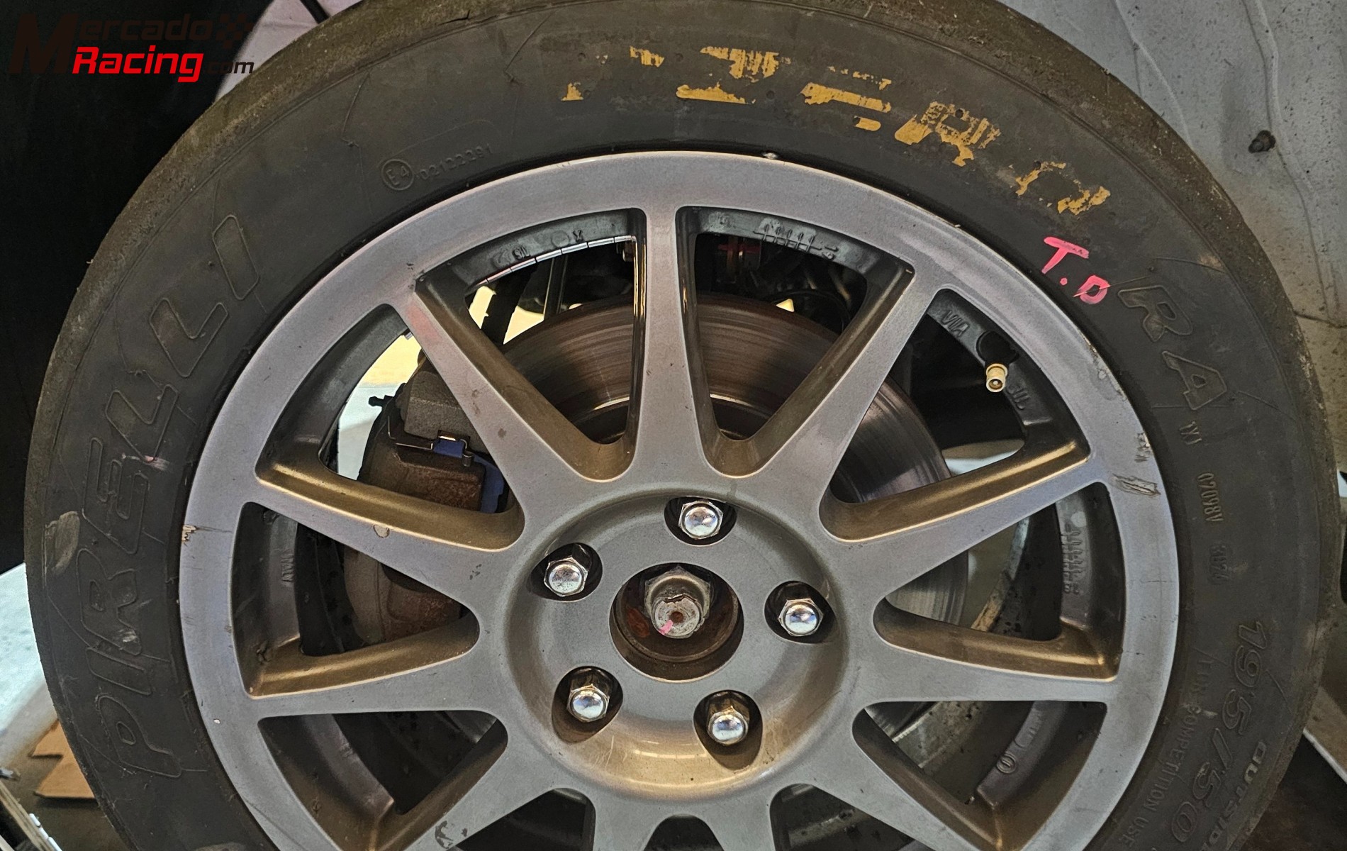 Pirelli 16