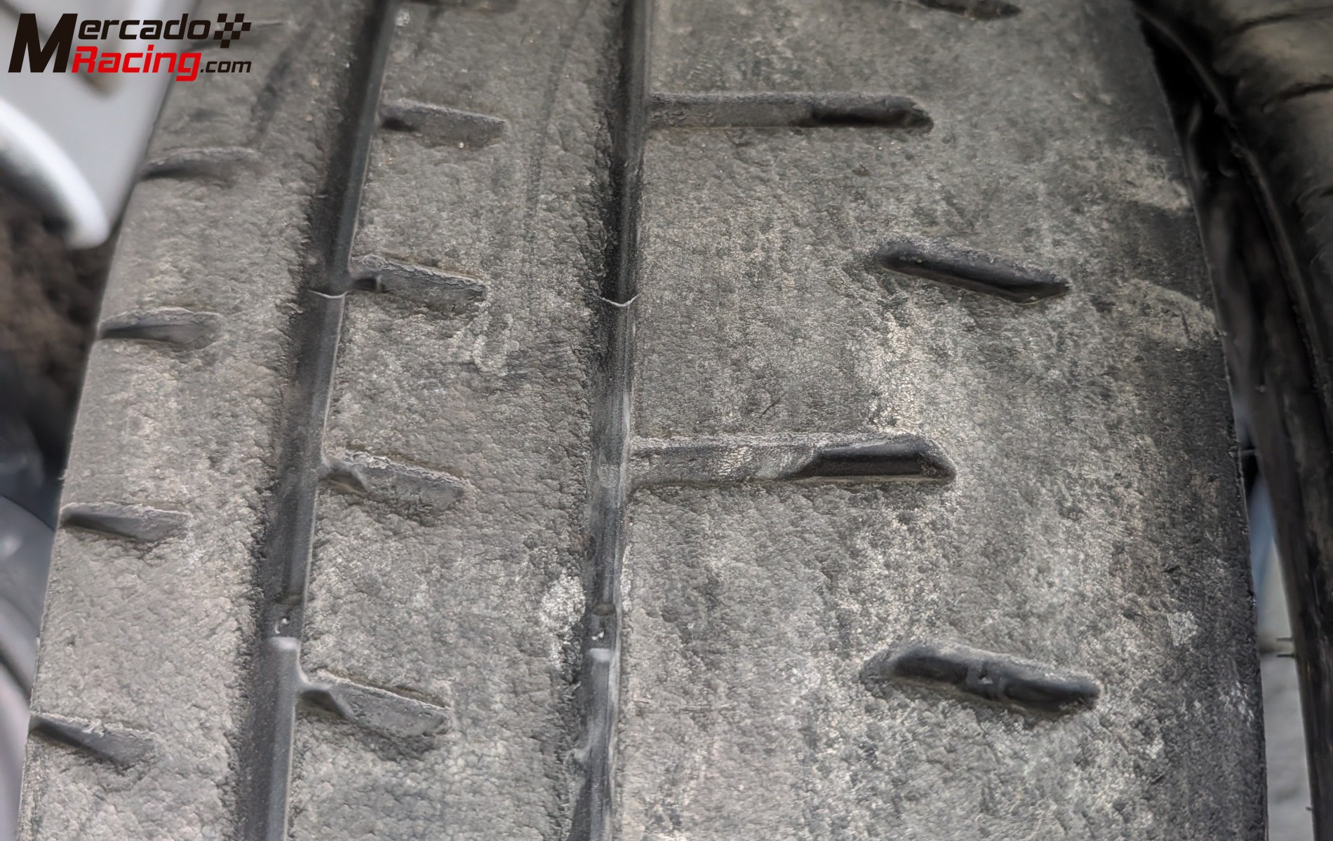 Neumáticos hankook t33 en 16