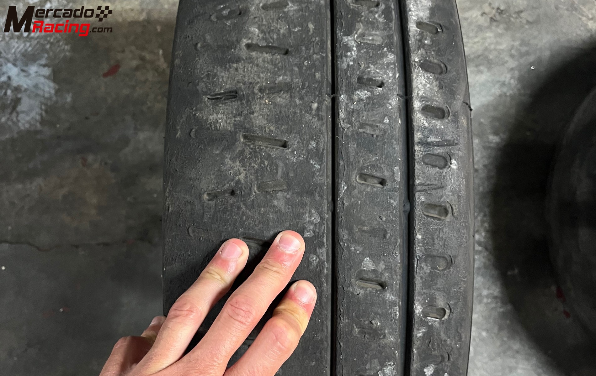 Slick pirelli ra5 16