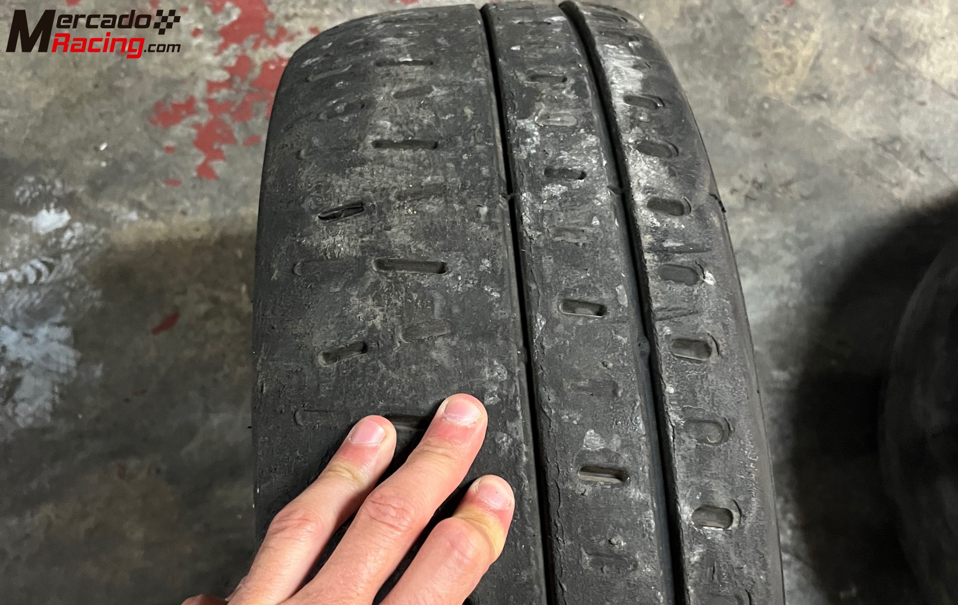 Slick pirelli ra5 16