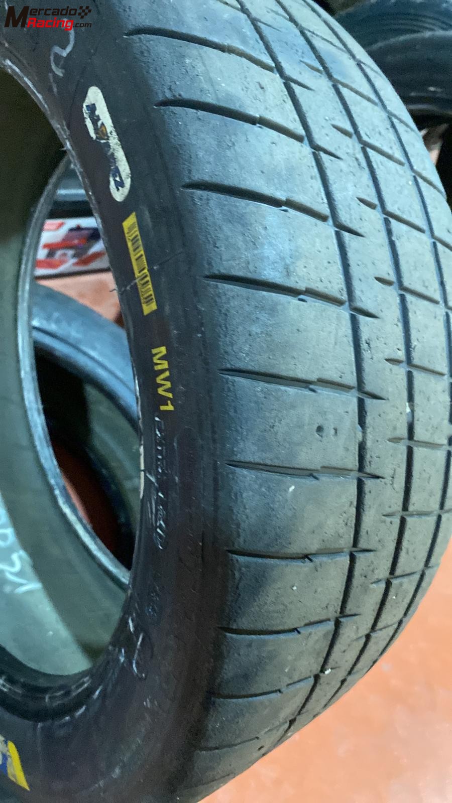 Neumaticos 205/45r17 diferentes compuestos pirelli y michelin