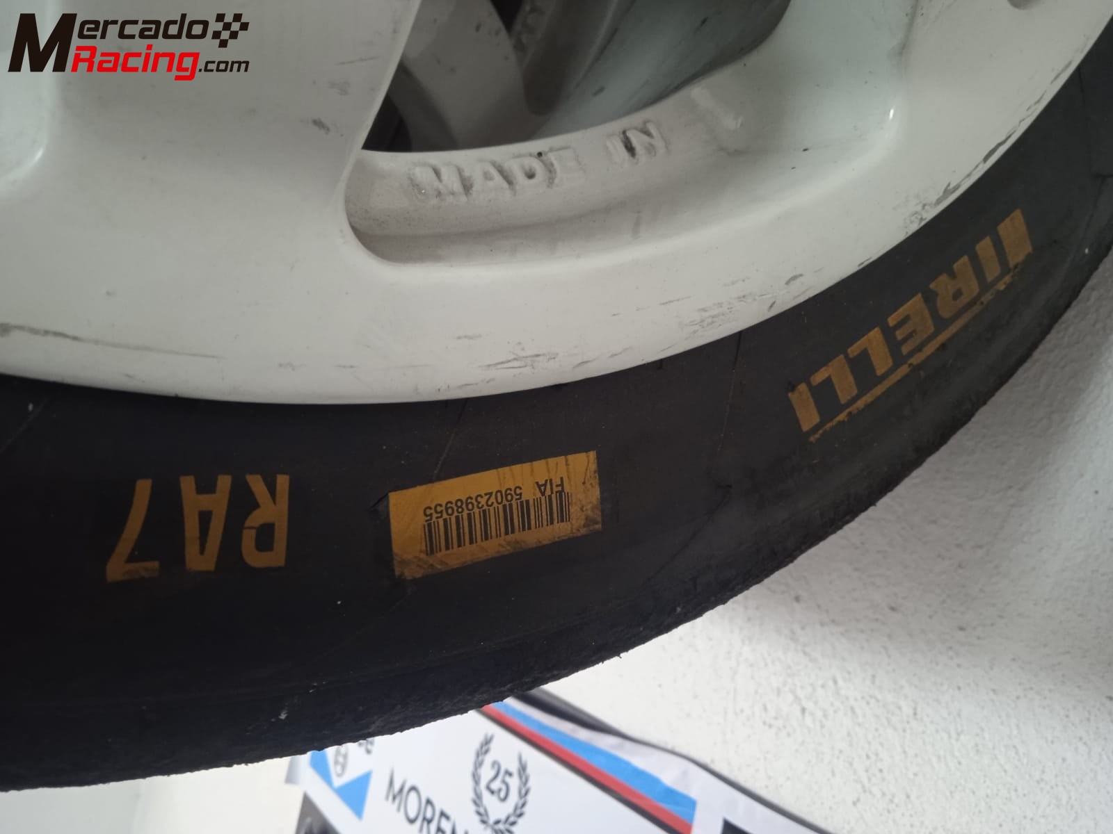 Vendo slick michelin y pirelli en 17