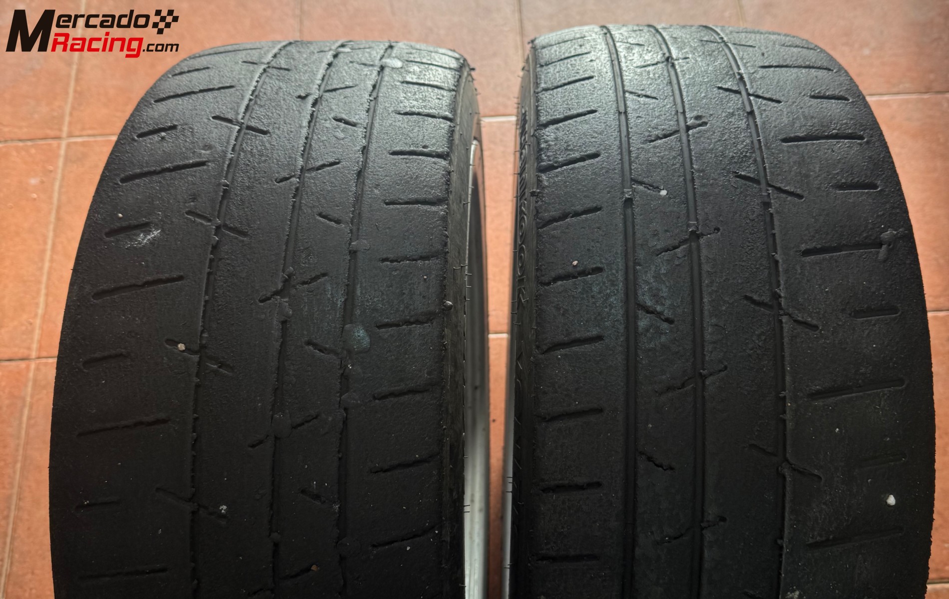 2 neumáticos hankook 215/45-17 t53