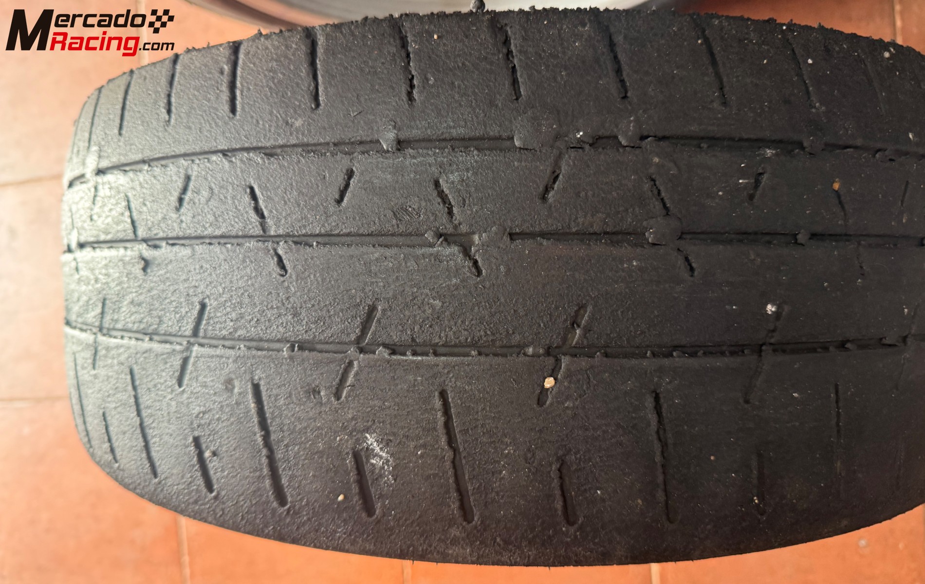 2 neumáticos hankook 215/45-17 t53