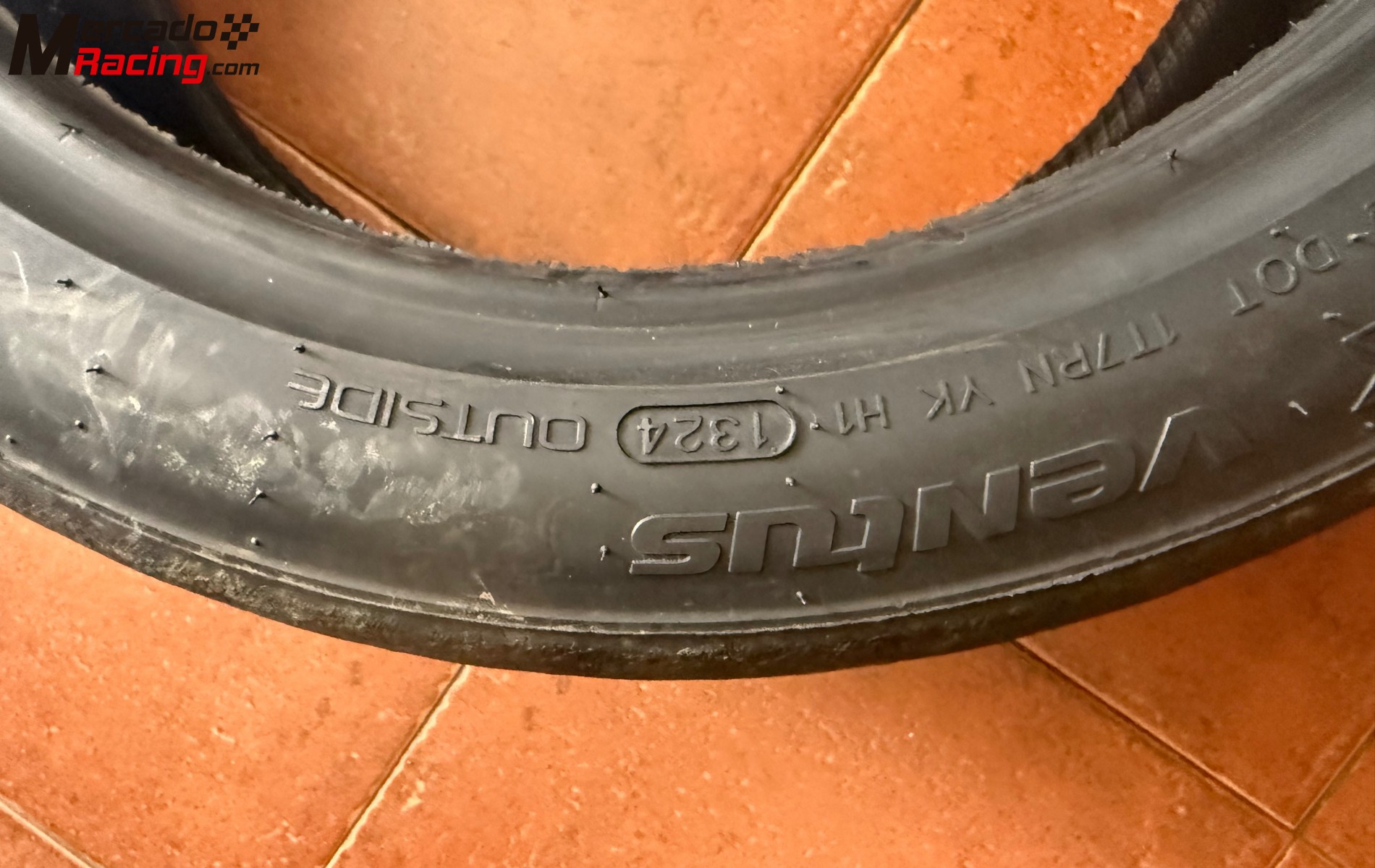 Neumáticos slick hankook 215/45/17