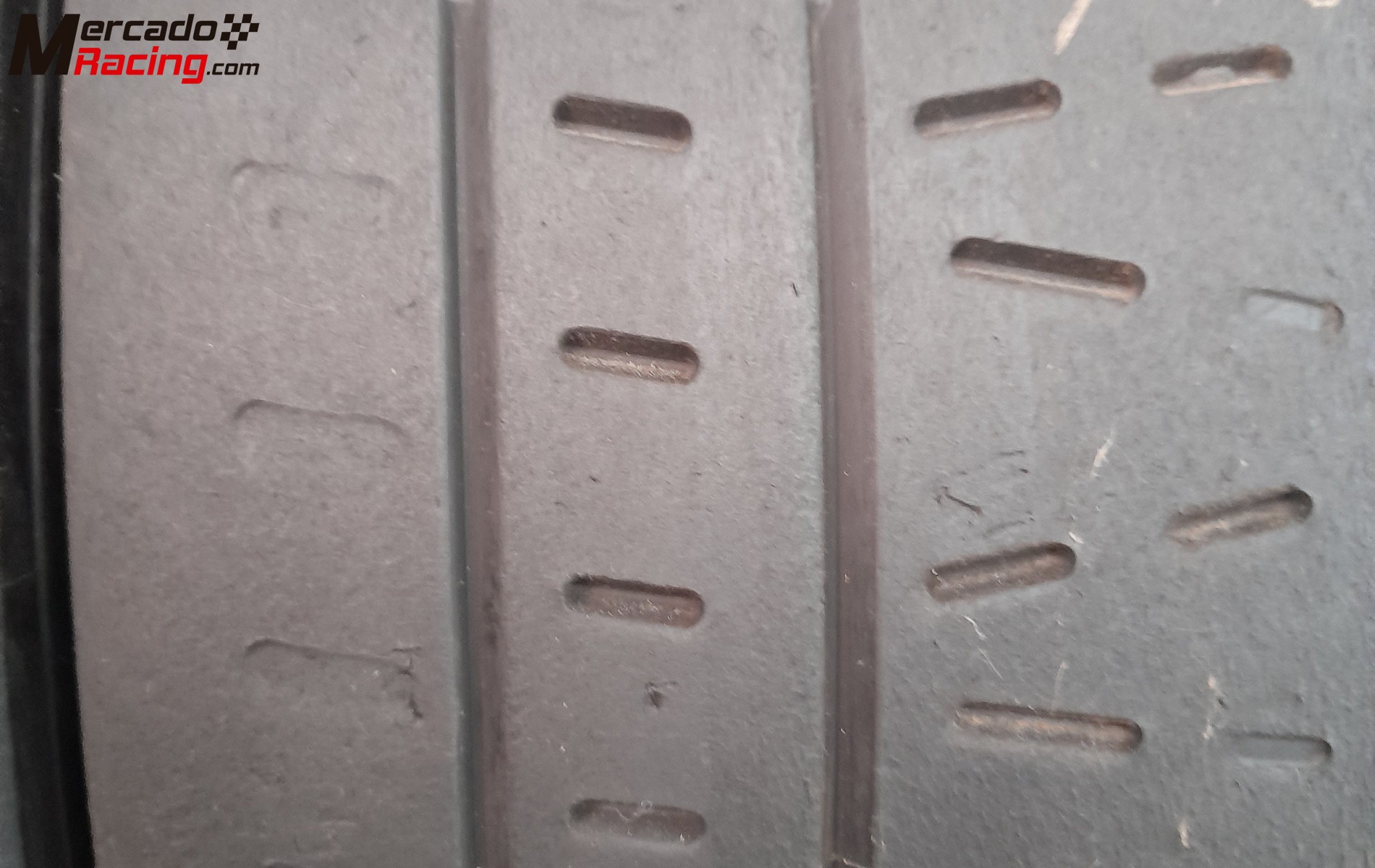 Vendo pirelli 215/45-17