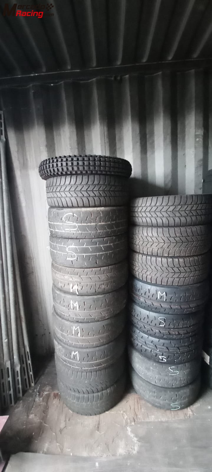 Se vende lote de neumáticos  mrf  validos para la copa braulio ruiz cantabria