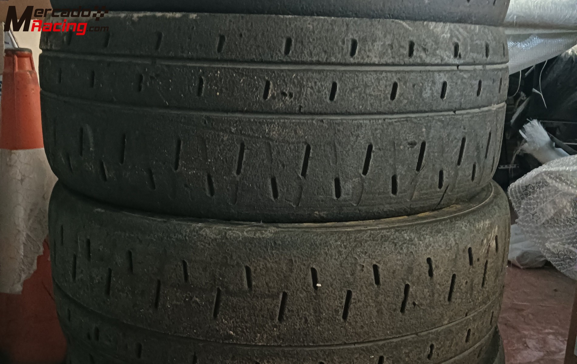 Vendo neumaticos pirelli en llanta 17