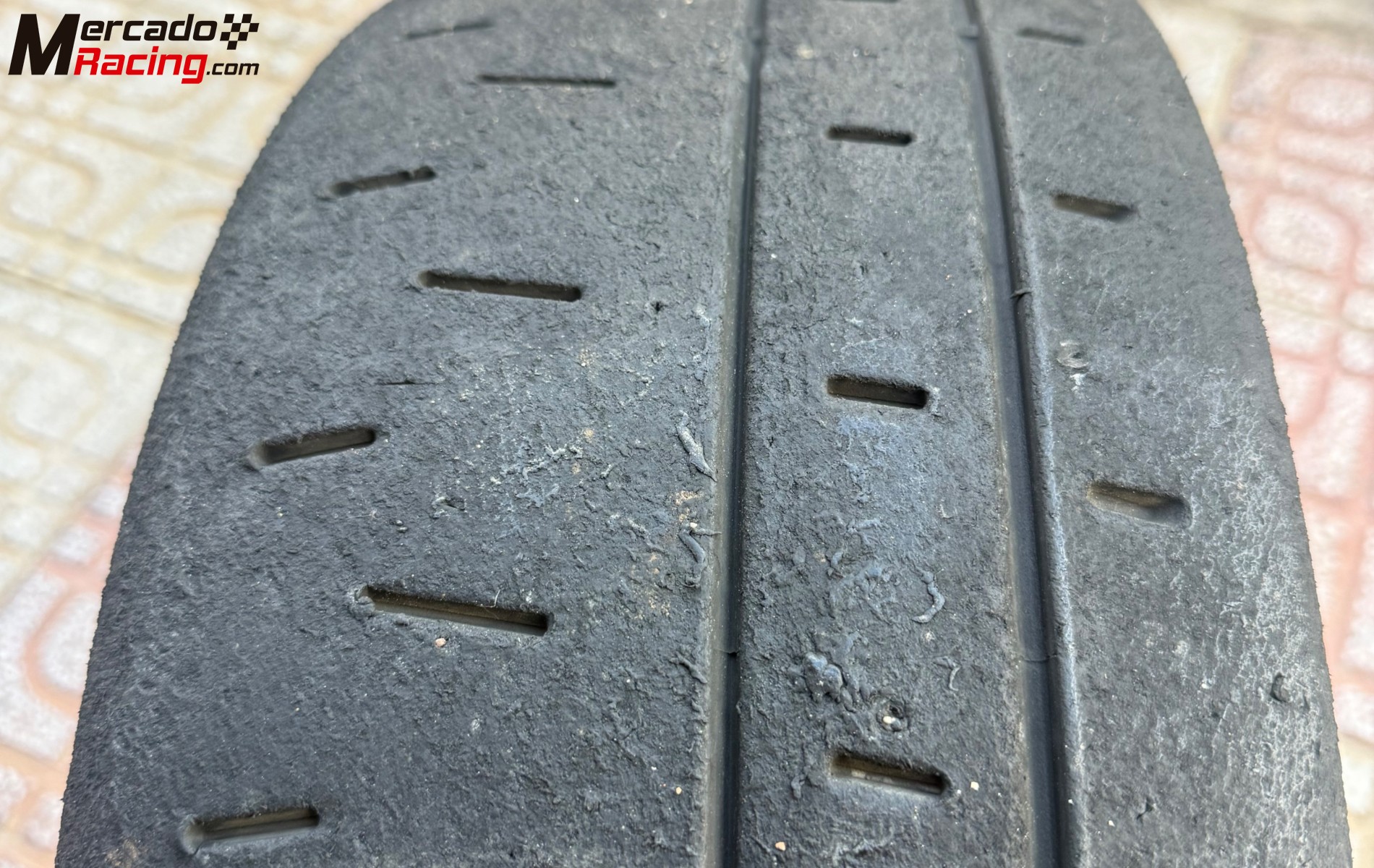 Neumático slick rally pirelli ra7