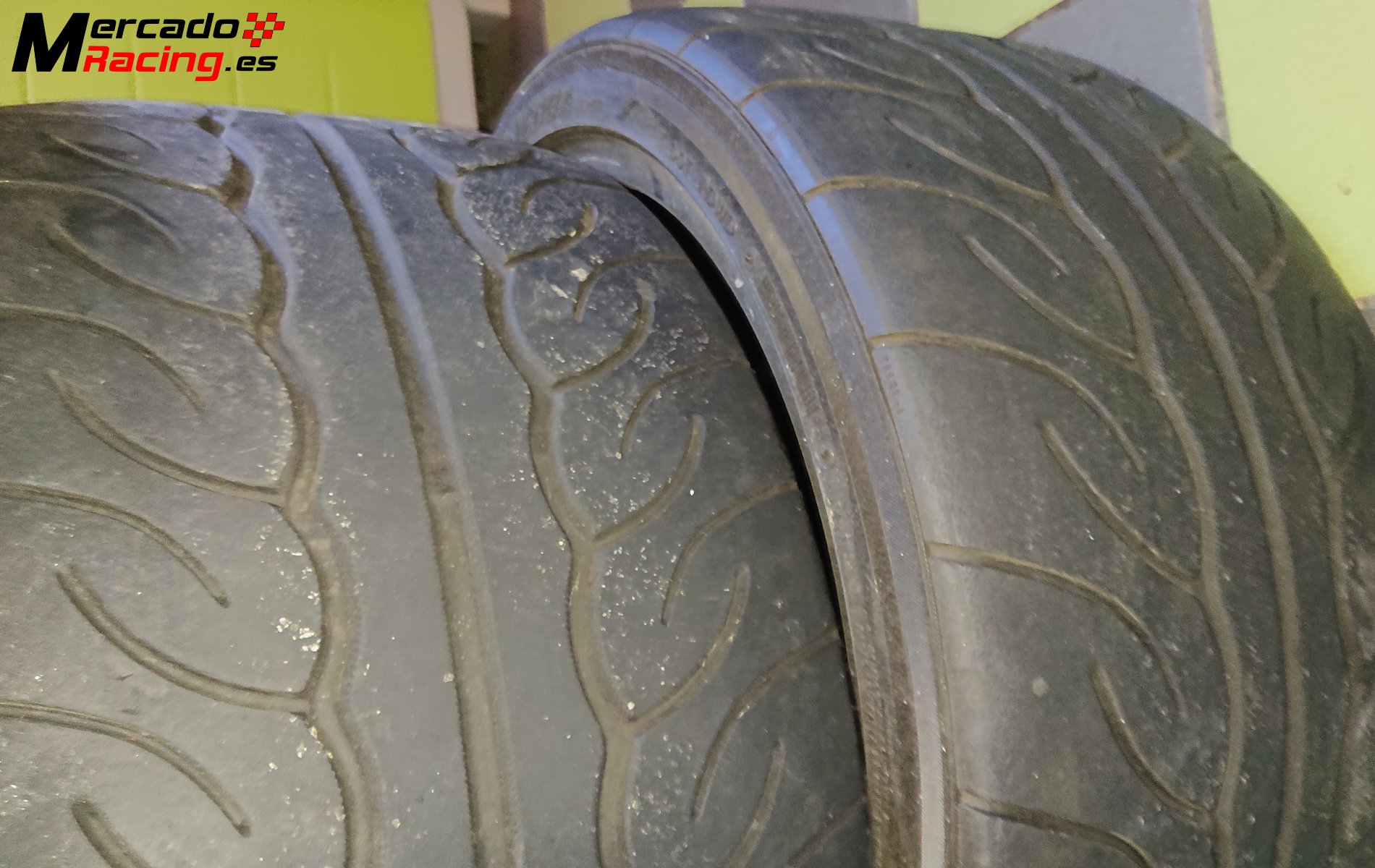 Advan neova 265/35/18