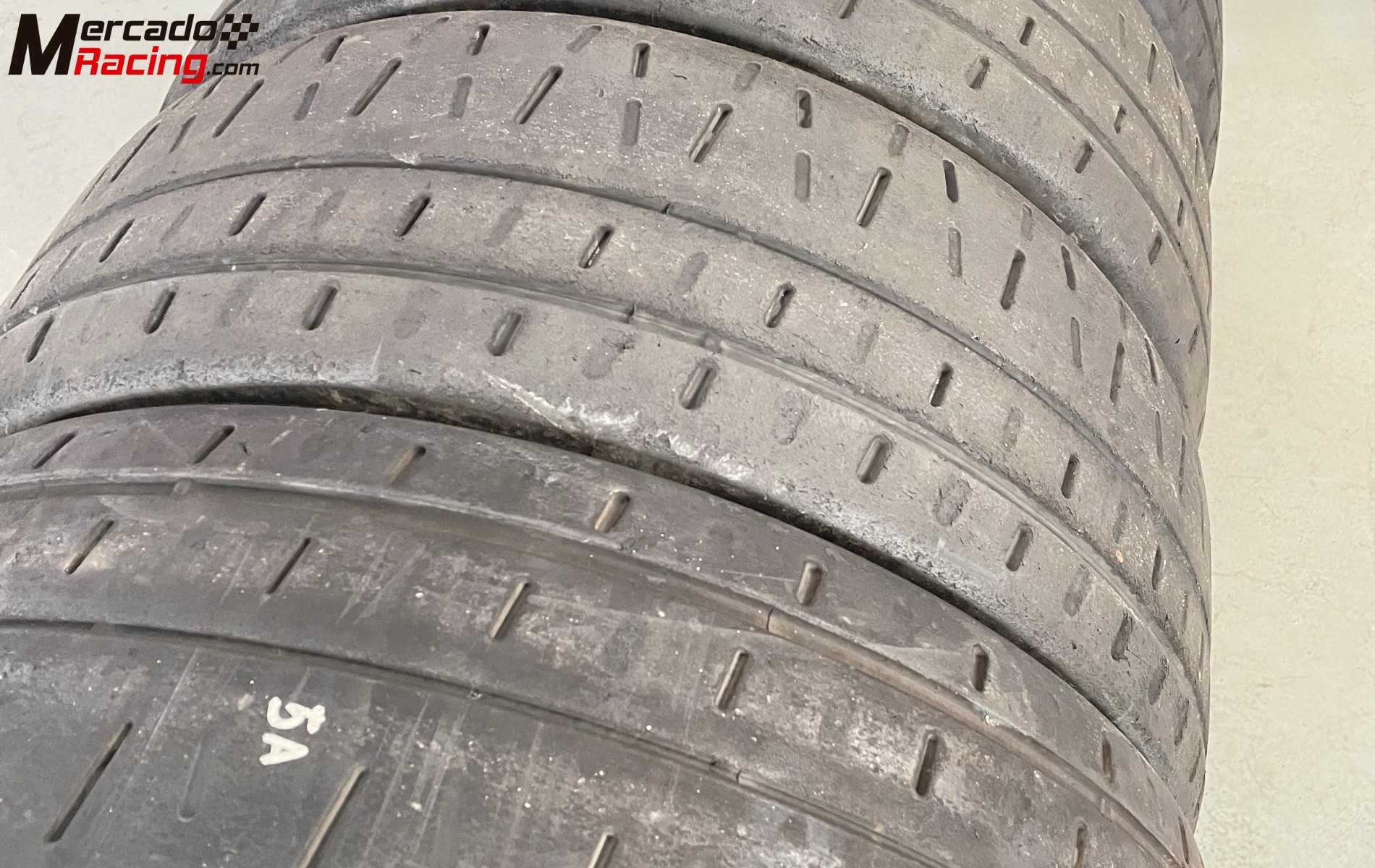 Slicks pirelli ra5 y michelin h31
