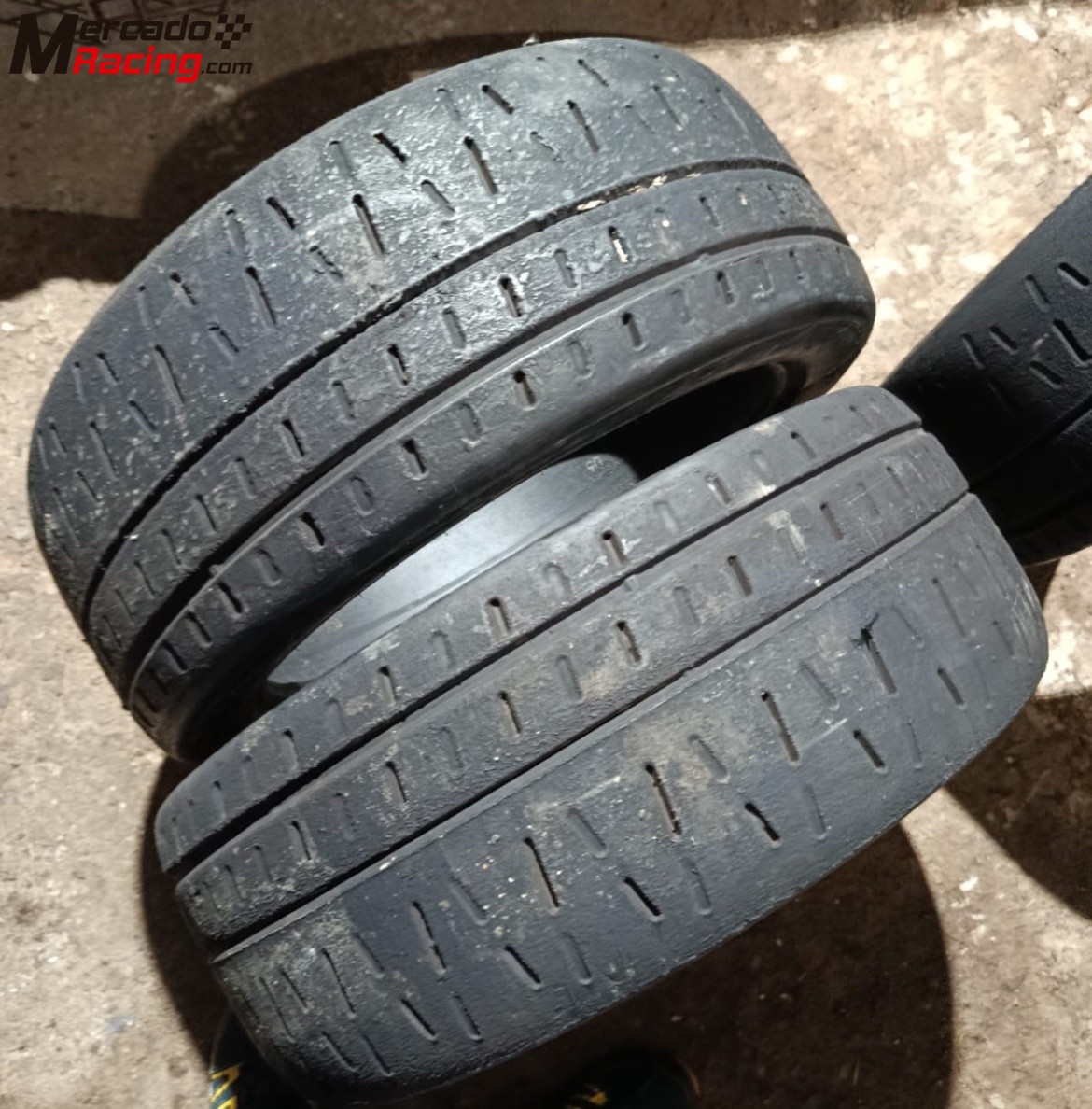 Pareja pirelli ra5 90%