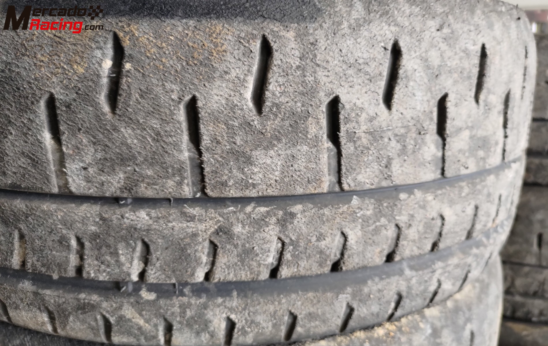 Hankook z215 en 210/650/18 t3