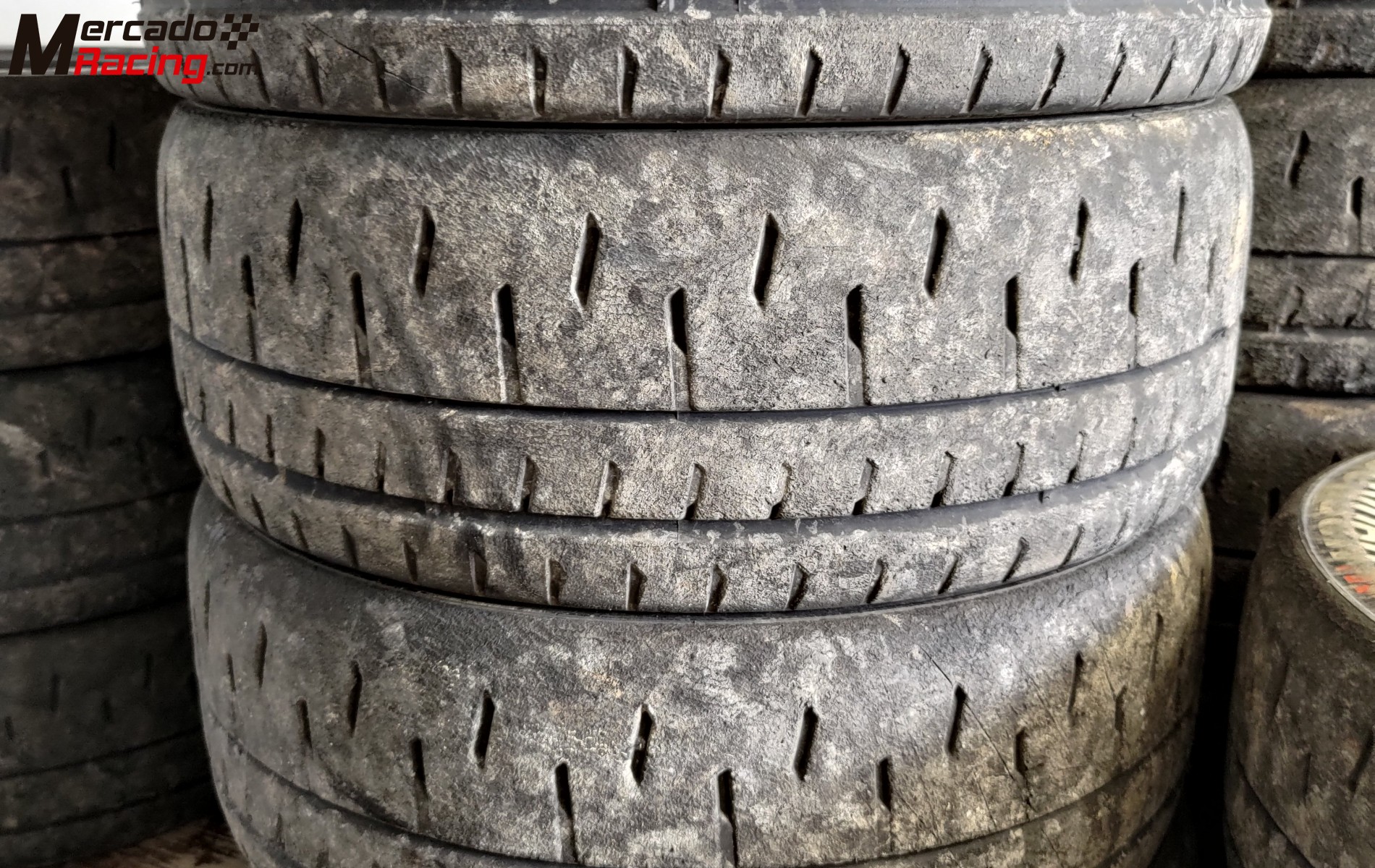 Hankook z215 en 210/650/18 t3