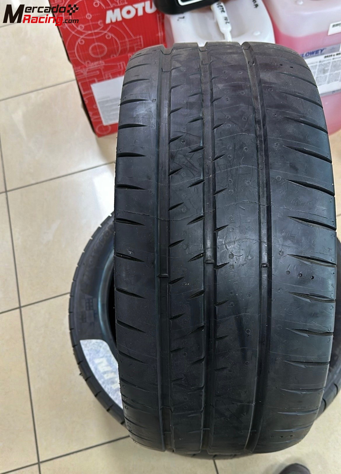 Vendo michelin 24/65/18 m11