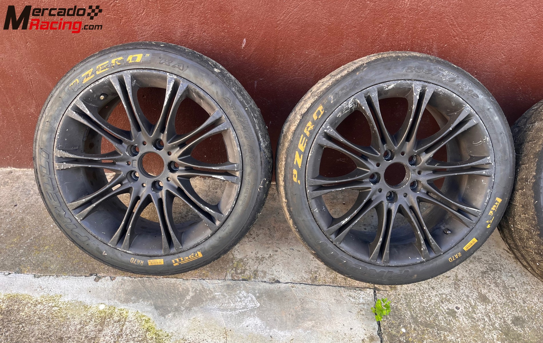 Se venden 4 ra7d y llantas en 18 bmw. en buen estado