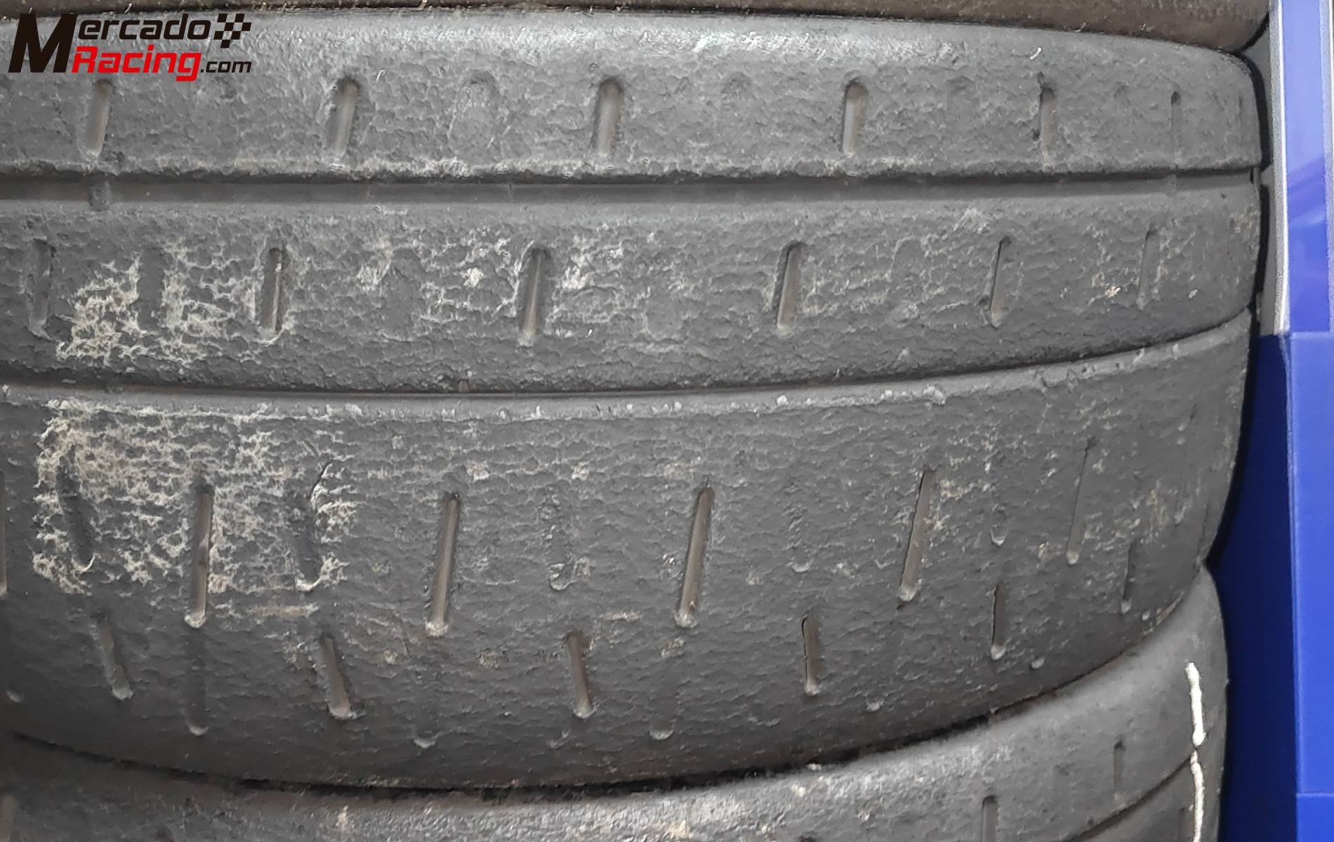 Juego de neumáticos slicks pirelli pzero 235 40 18