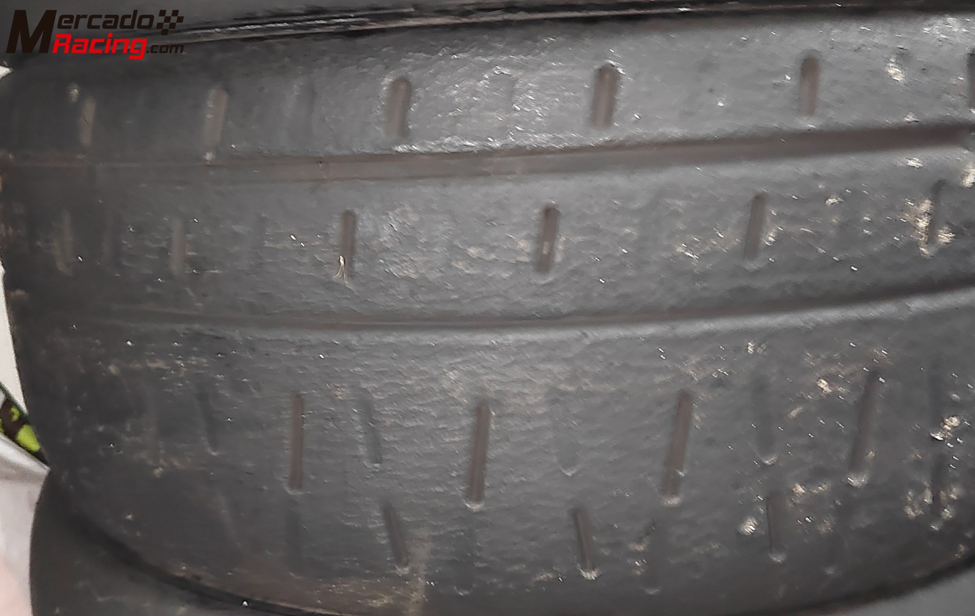 Juego de neumáticos slicks pirelli pzero 235 40 18
