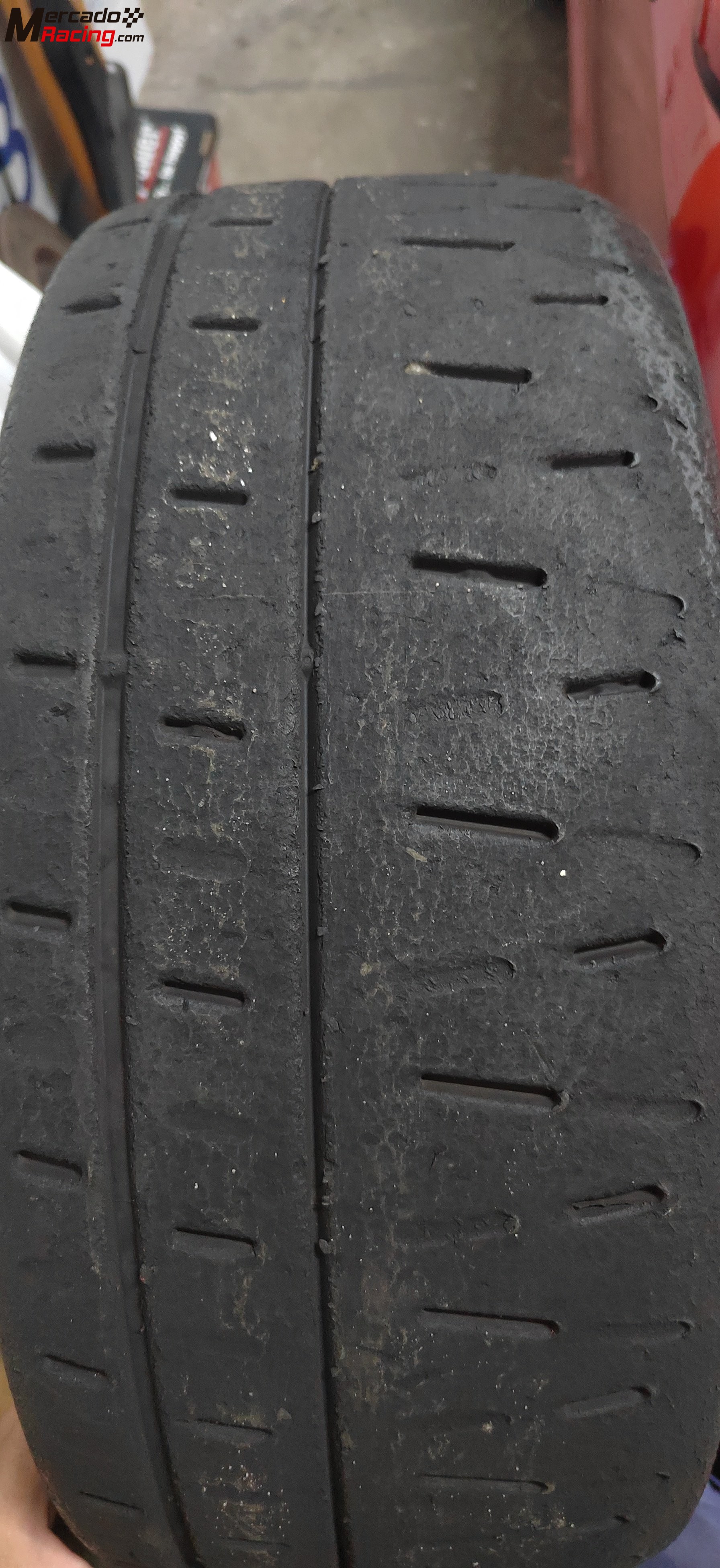 Juego de neumáticos slicks pirelli pzero 235 40 18