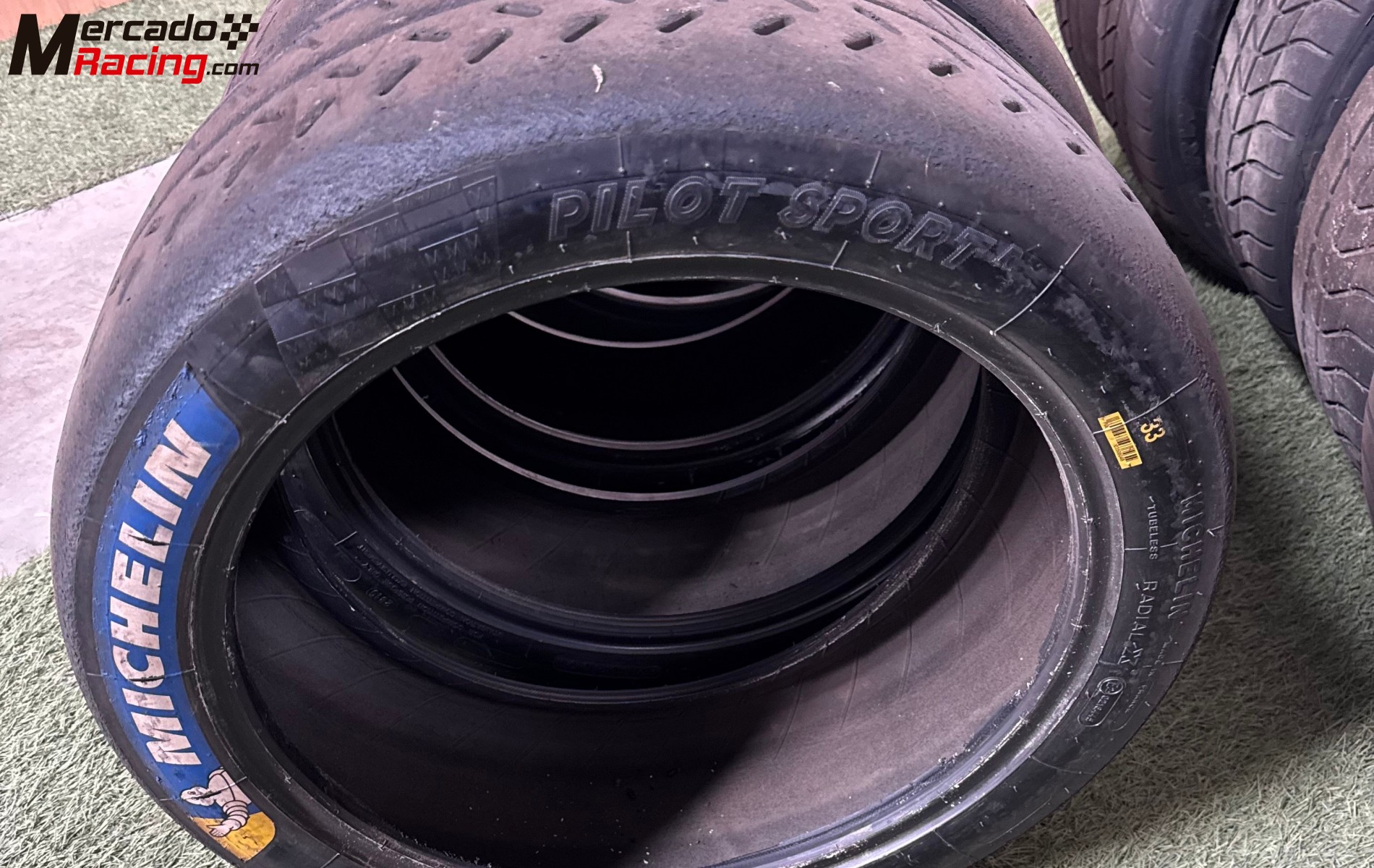 Pirelli cinturato y michelin 33 duras