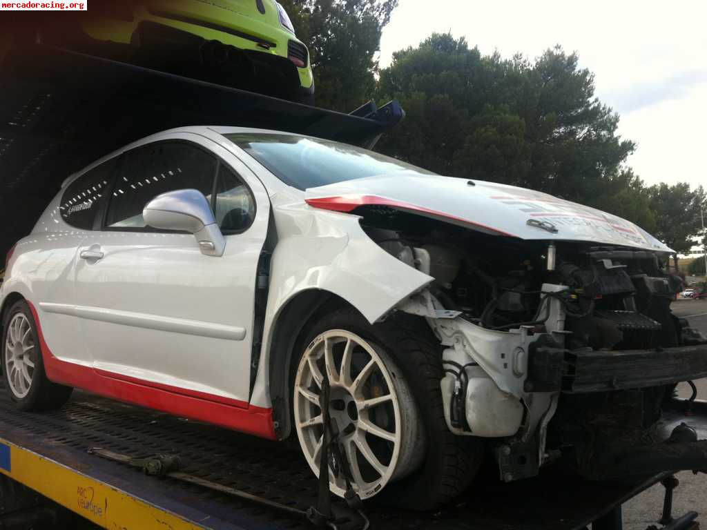 Se vende peugeot 207 de la copa accidentado