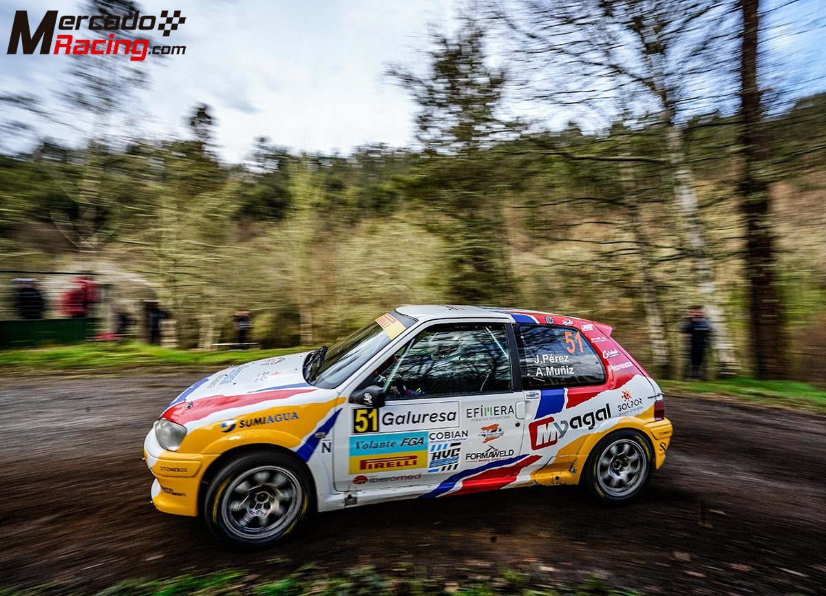 Carrocería peugeot 106 con golpe