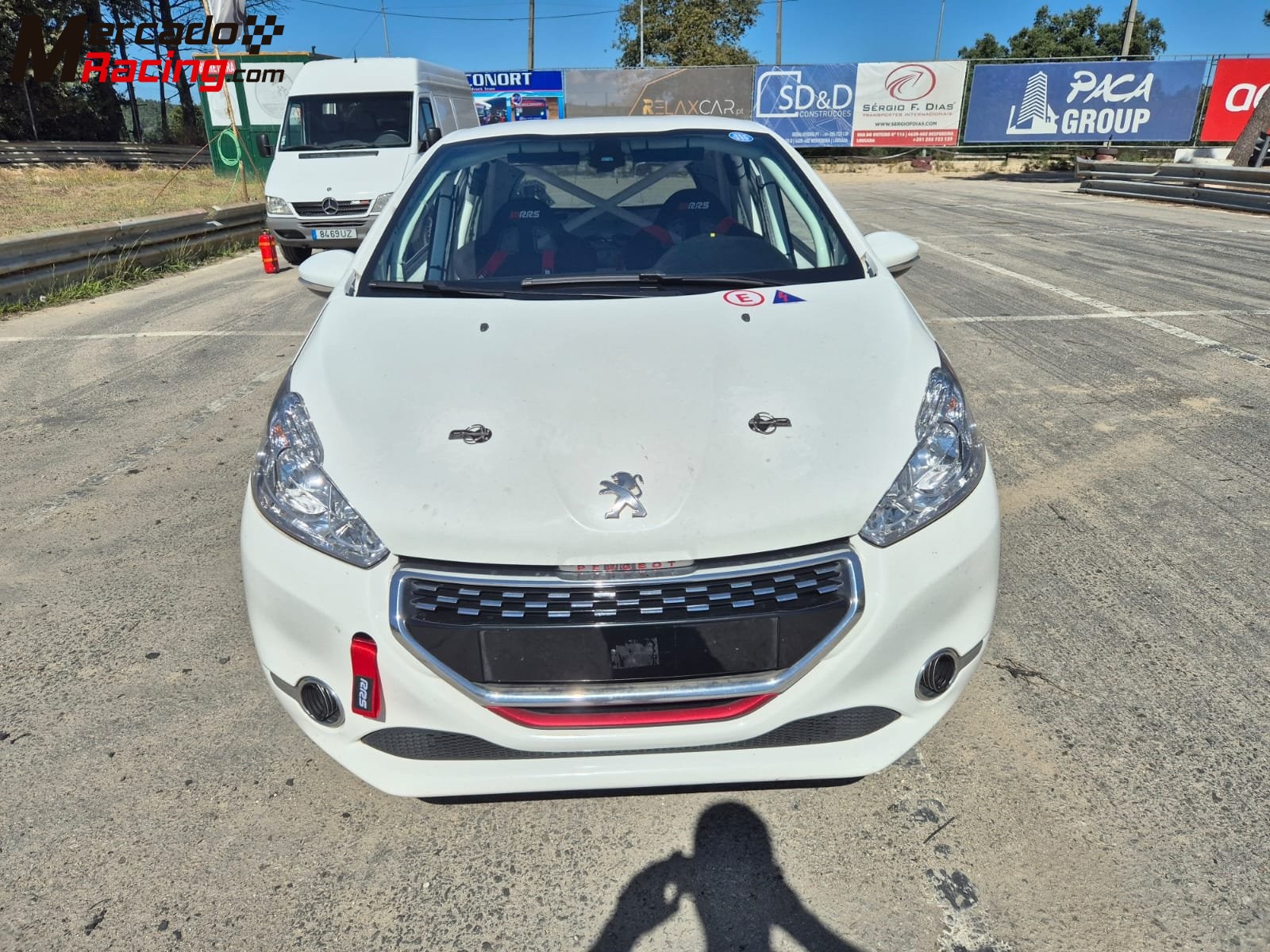 Peugeot 208 gti (novo)