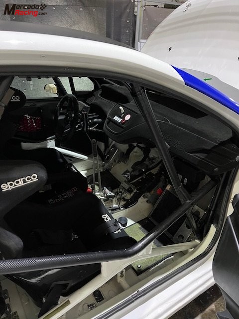 Peugeot 208 r2
