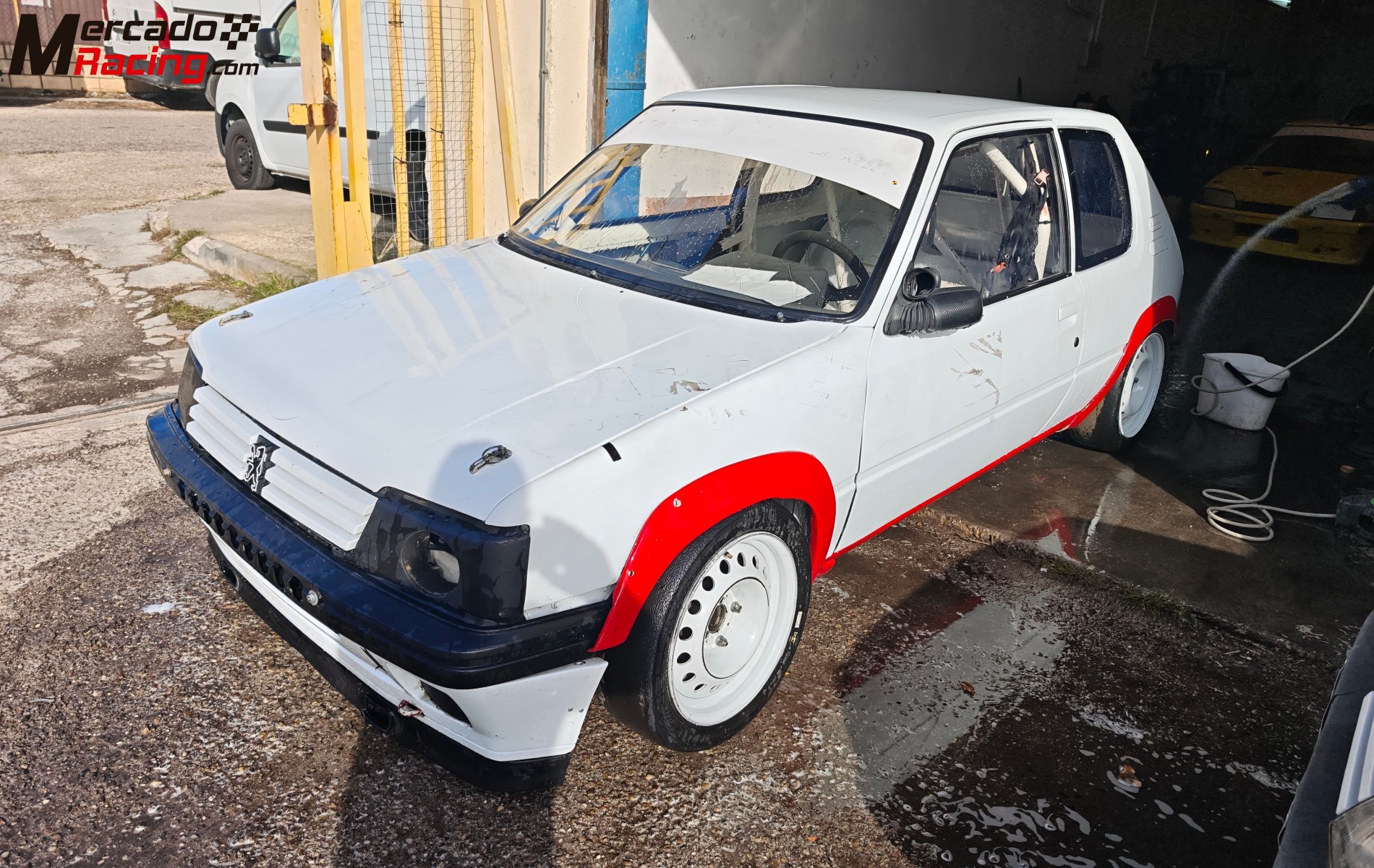 Carrocería peugeot 205 rallye