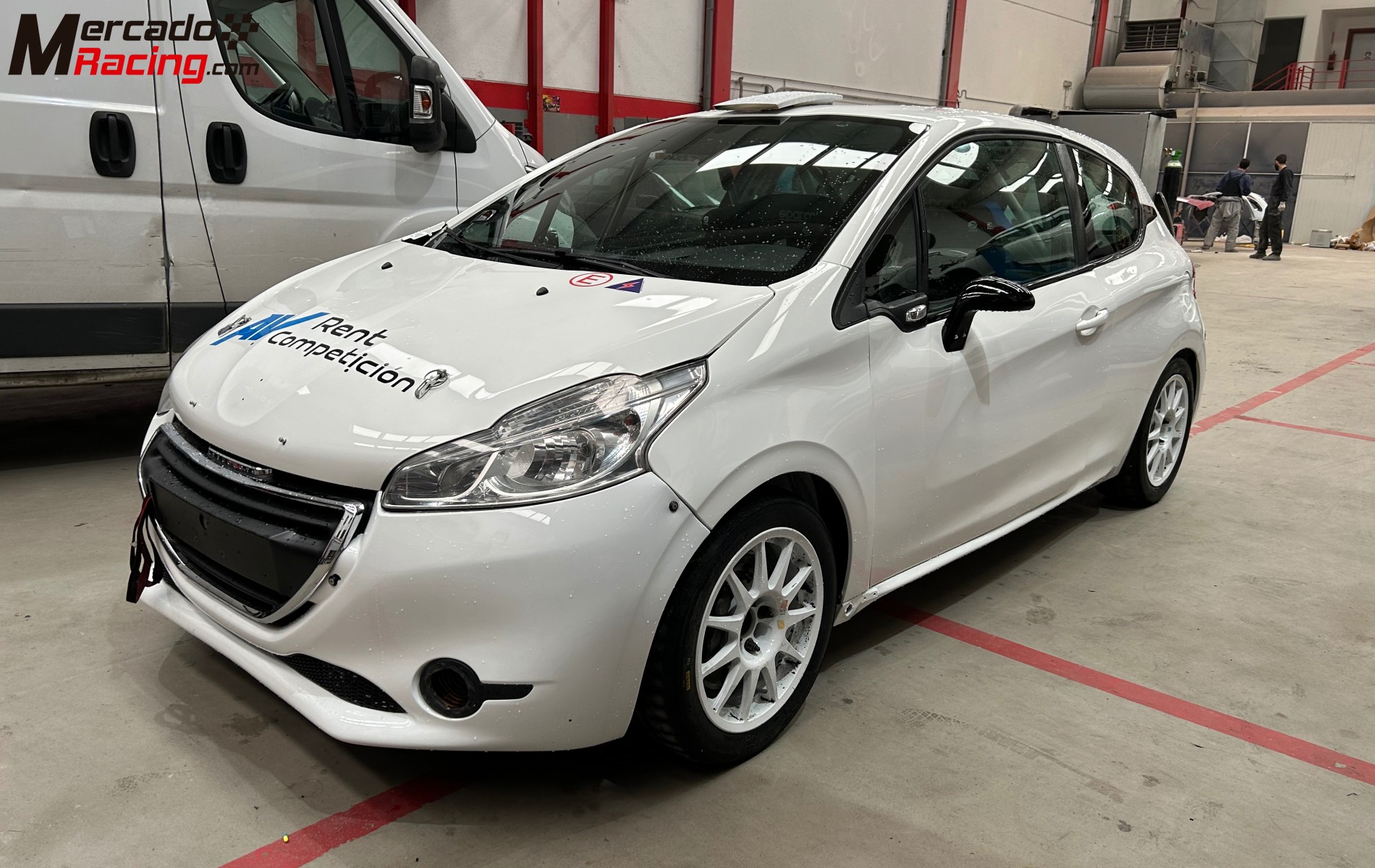 Peugeot 208 r2