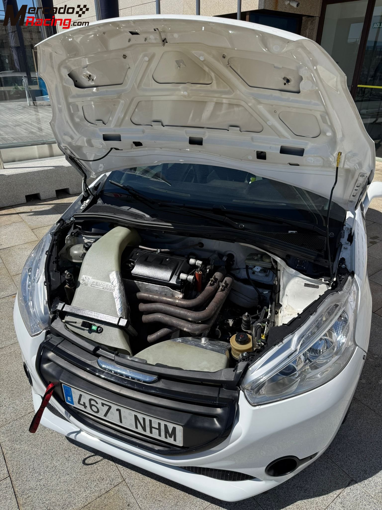Peugeot 208 r2