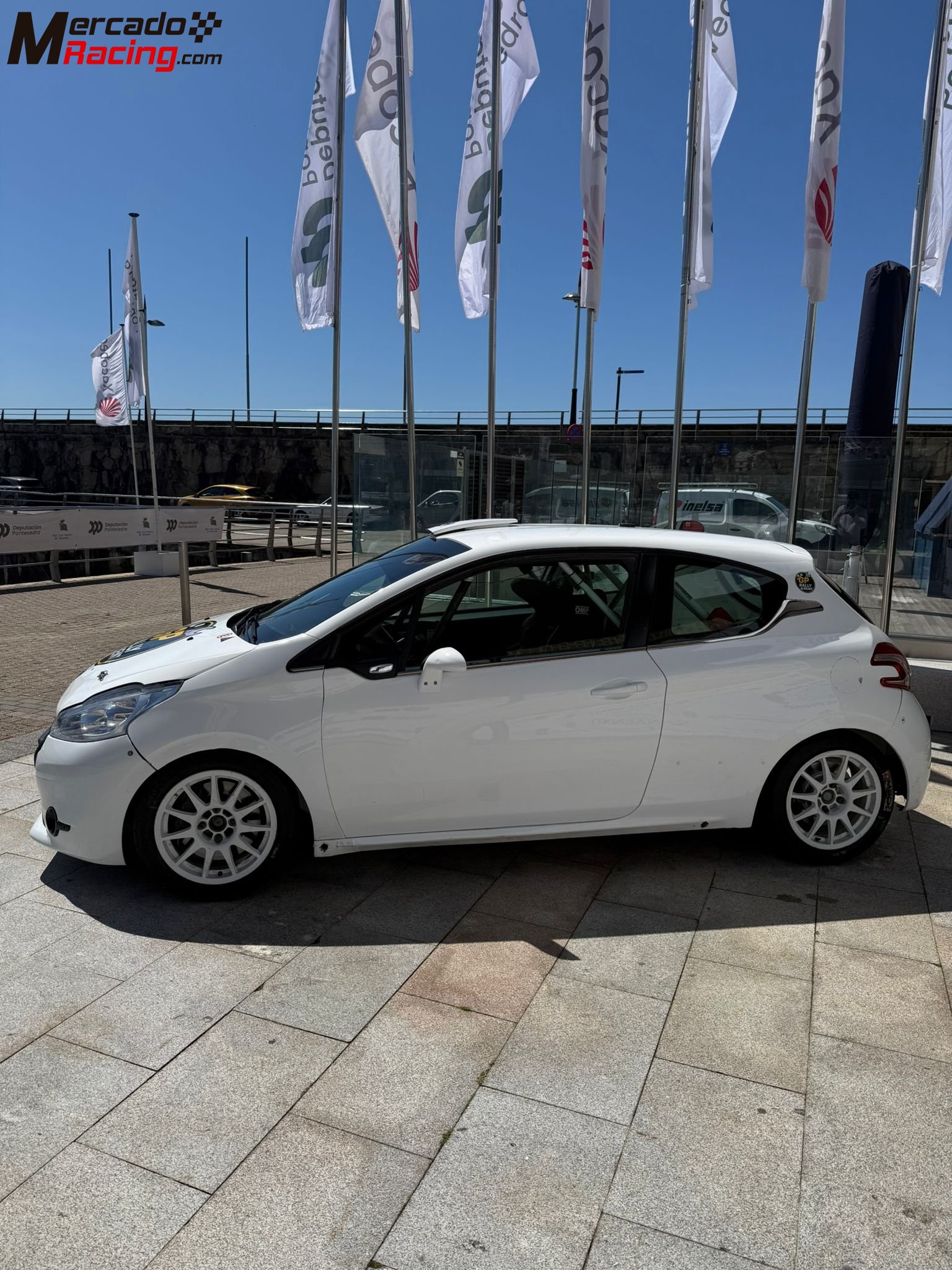 Peugeot 208 r2