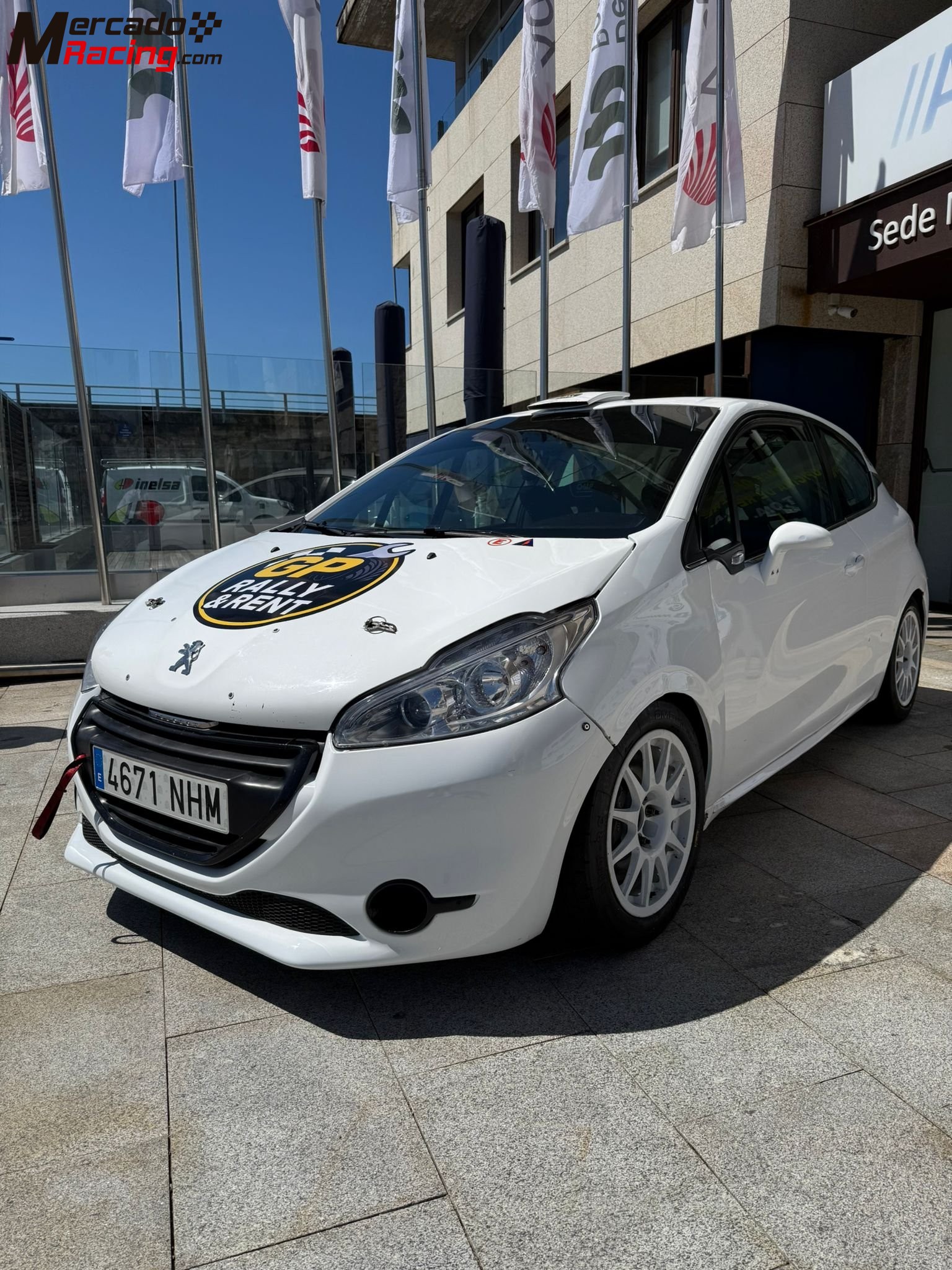 Peugeot 208 r2