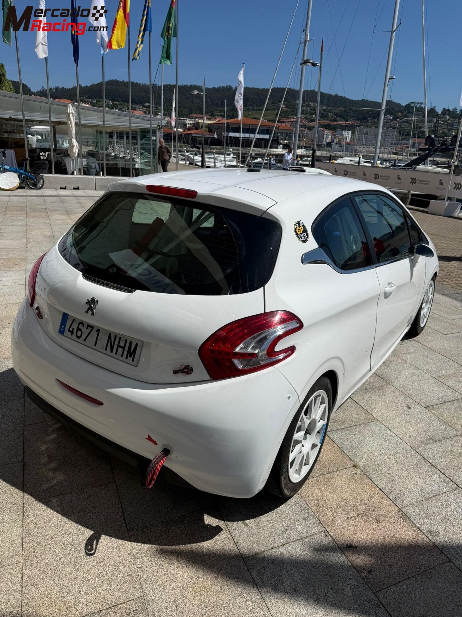 Peugeot 208 r2