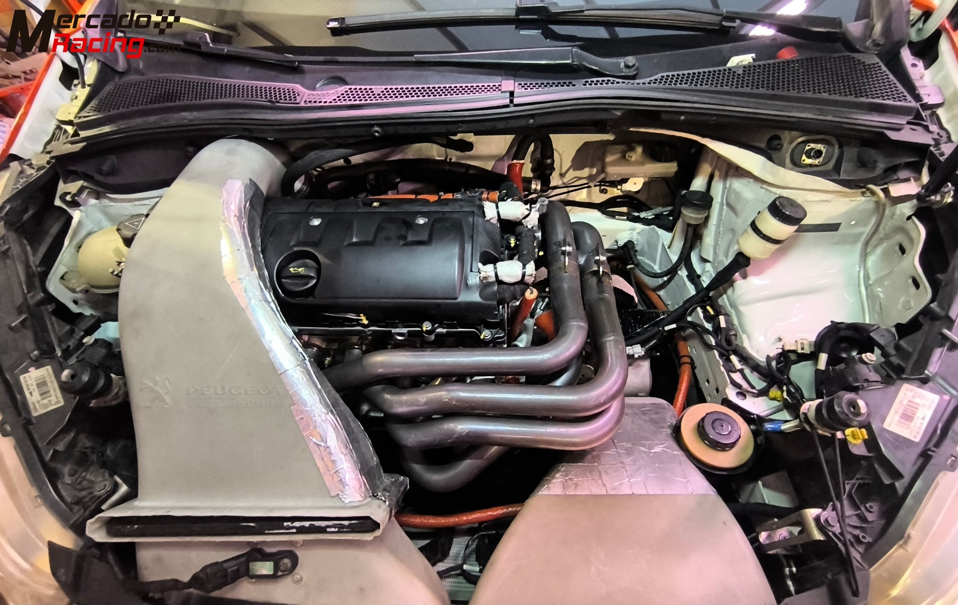 Peugeot 208 r2