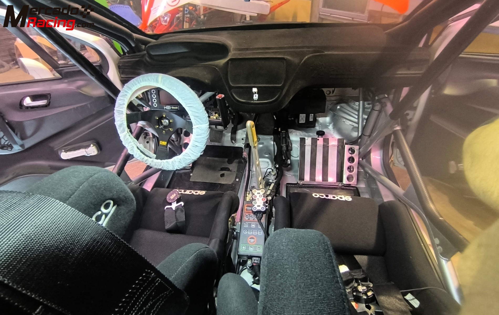 Peugeot 208 r2