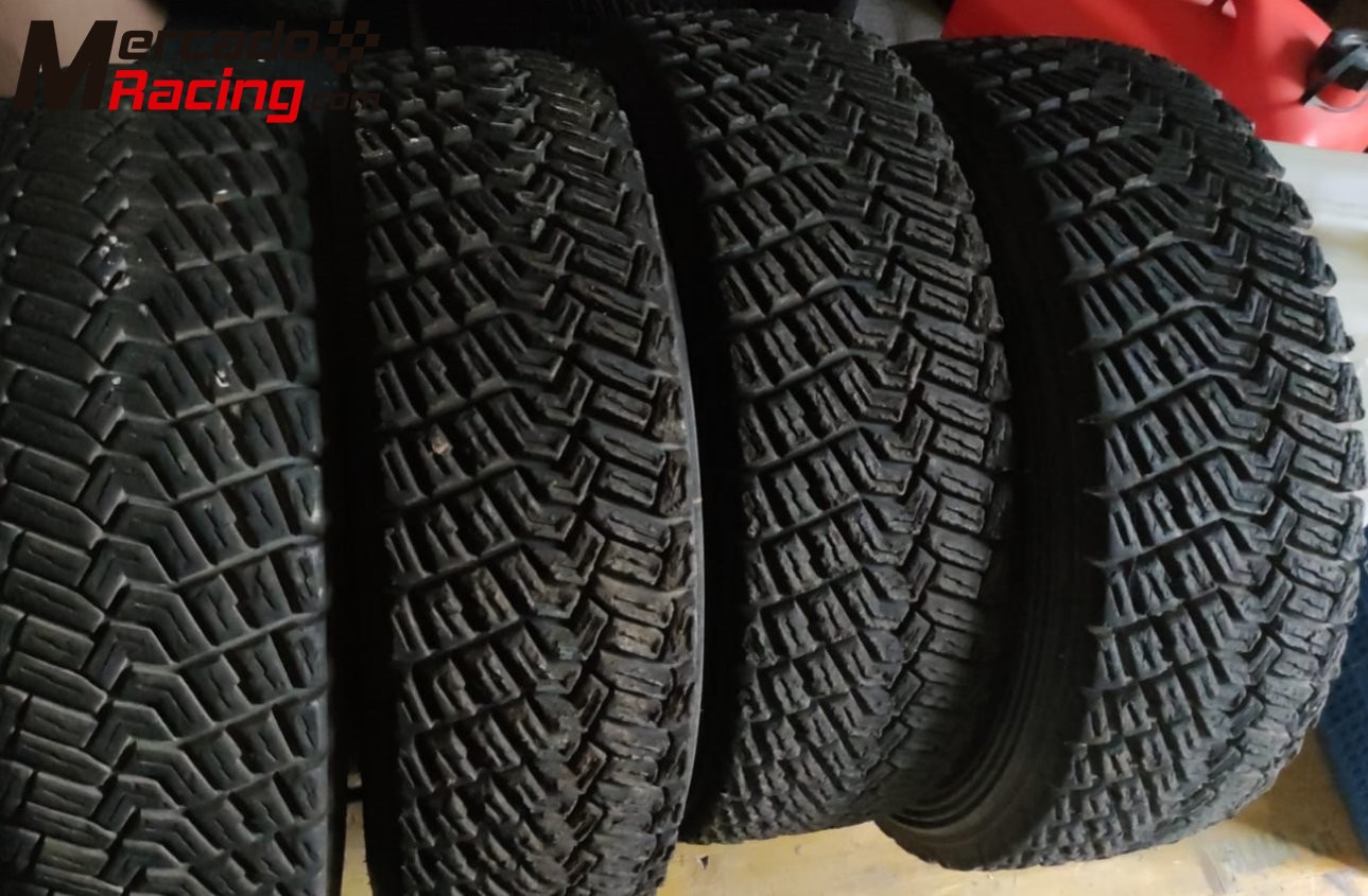 Vendo ruedas tierra en 185 pirelli k4, k6 y k8