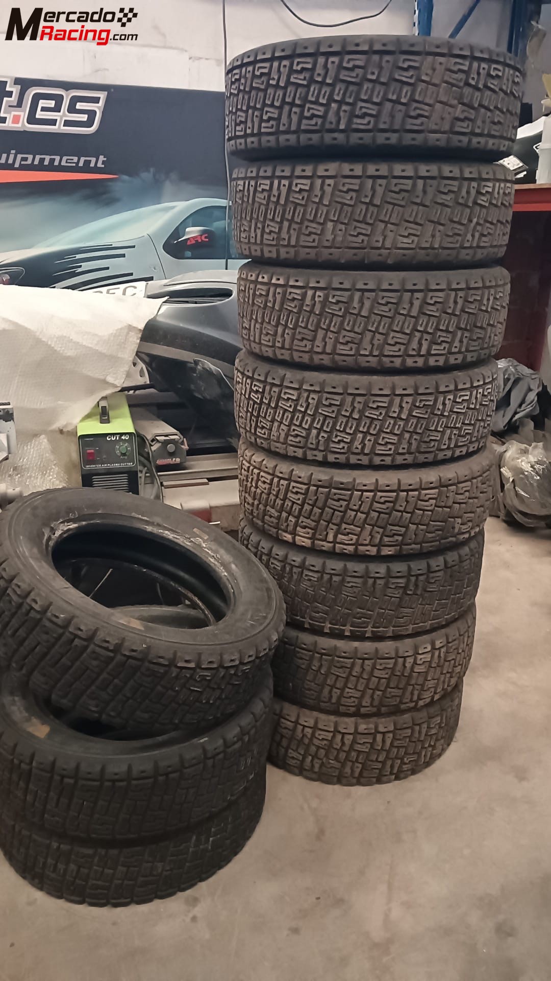 Lote 11 neumáticos tierra michelin 15”