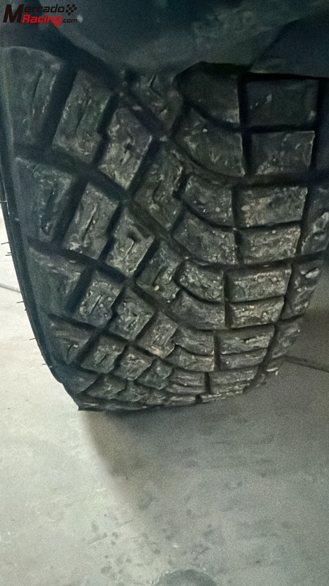Kumho 15´´  r800r al 70%