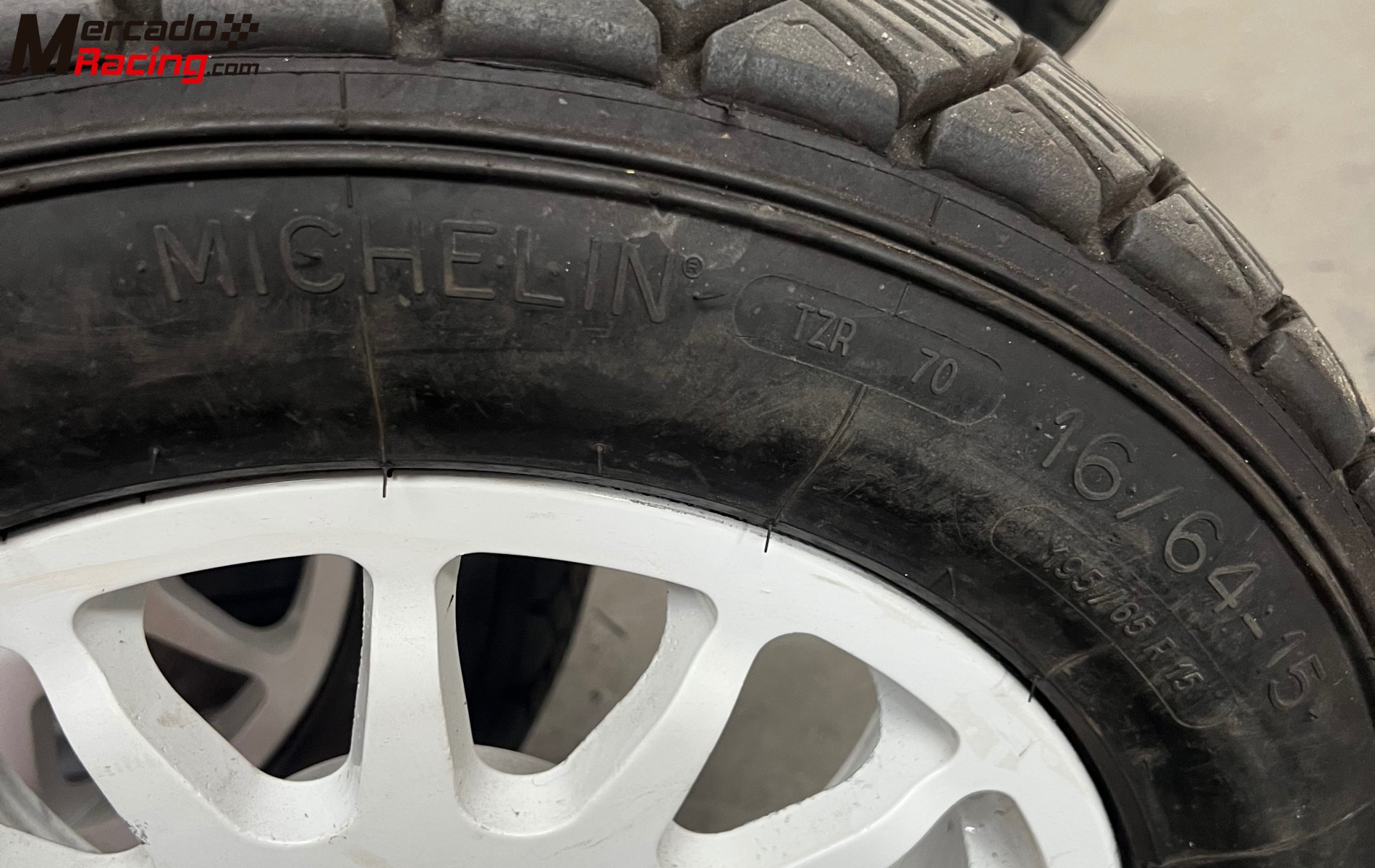 Neumáticos michelin 16/64-15