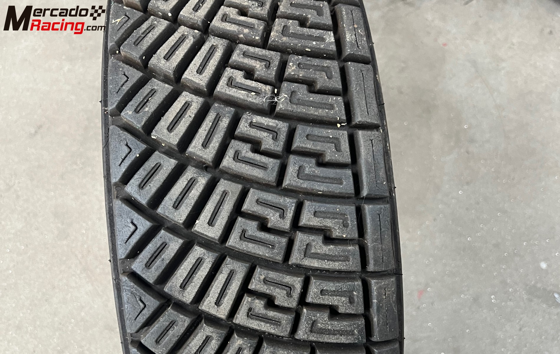 Neumáticos michelin 16/64-15