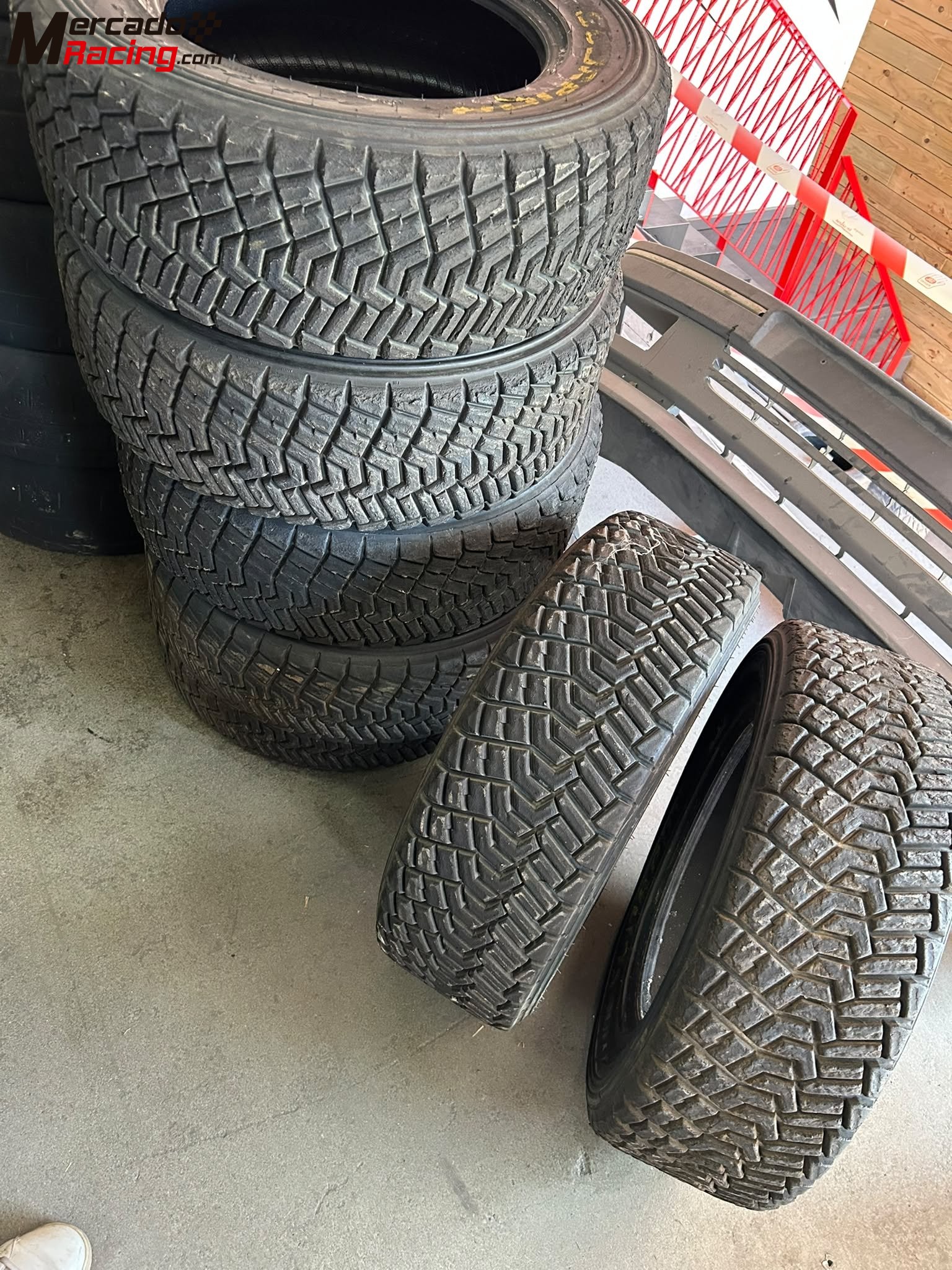 Neumáticos pirelli tierra 15