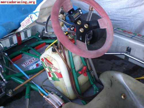 Se vende tony kart