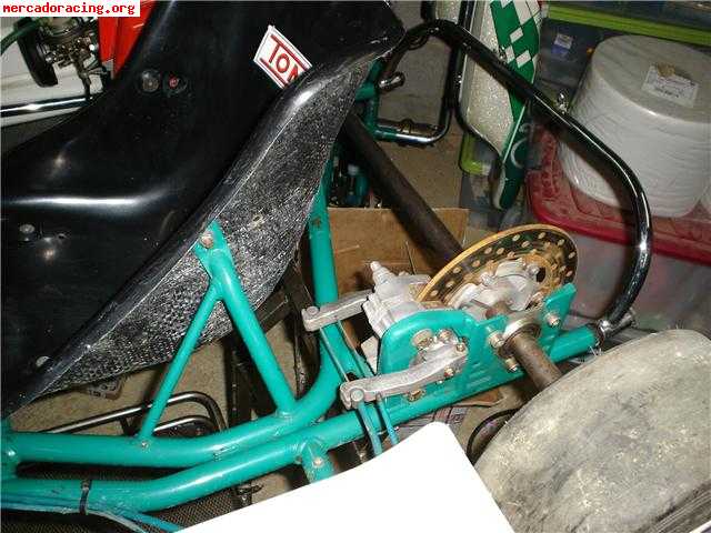 Se vende tony kart alevin con motor comer w80